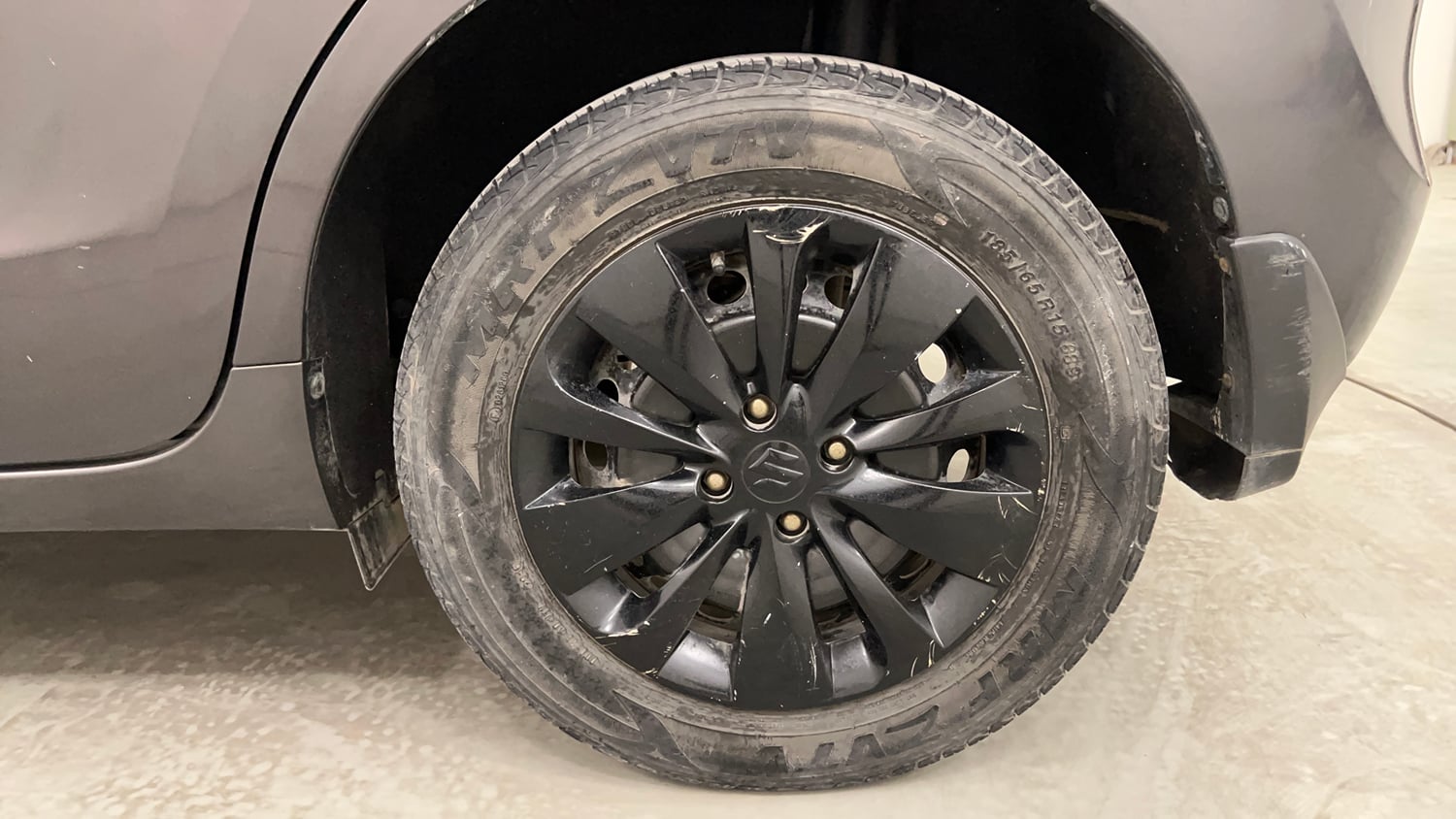 Used 2016 Maruti Suzuki Baleno Delta 1.2 Petrol Manual tyres LEFT REAR TYRE RIM VIEW