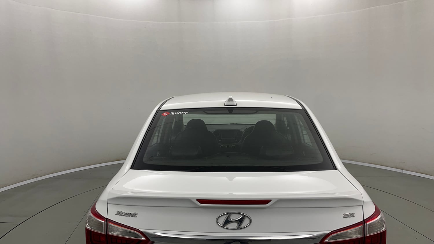 Used 2019 Hyundai Xcent SX Petrol Manual exterior BACK WINDSHIELD VIEW