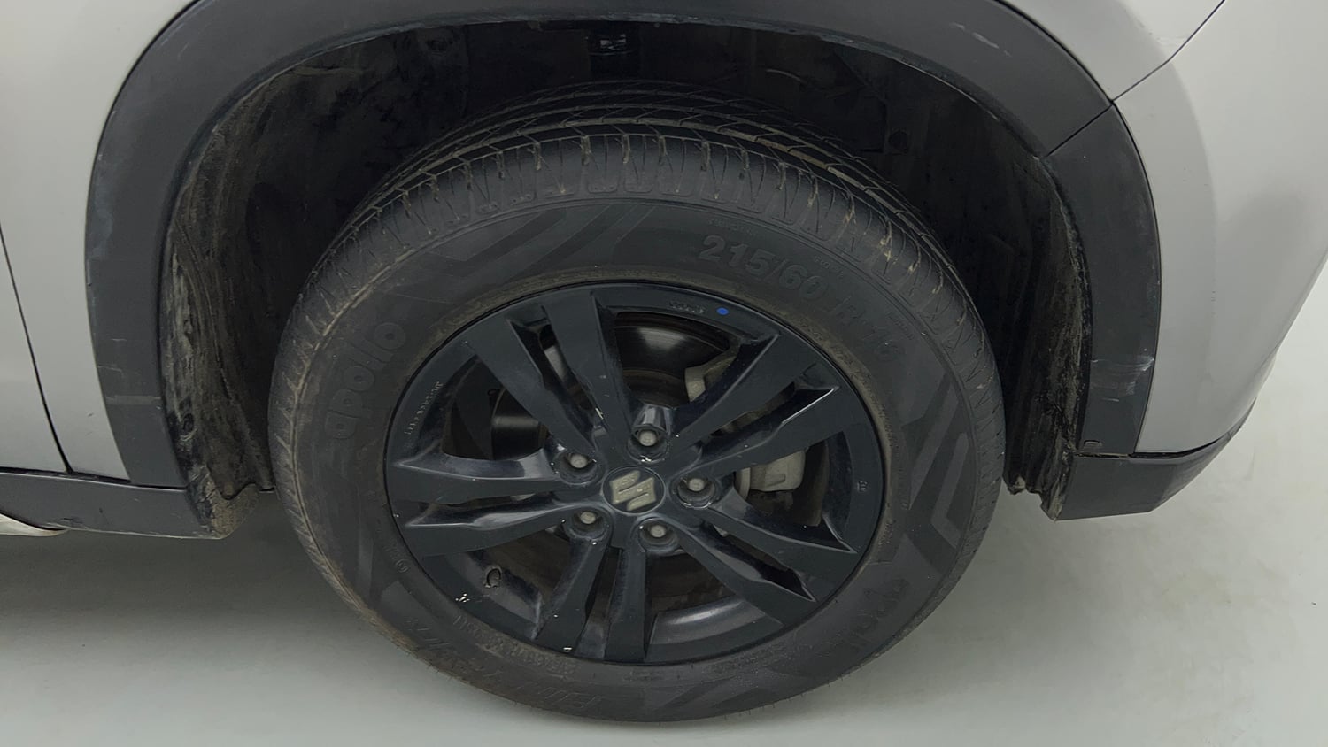 Used 2018 maruti-suzuki Vitara Brezza ZDi AGS Diesel Automatic tyres RIGHT FRONT TYRE RIM VIEW