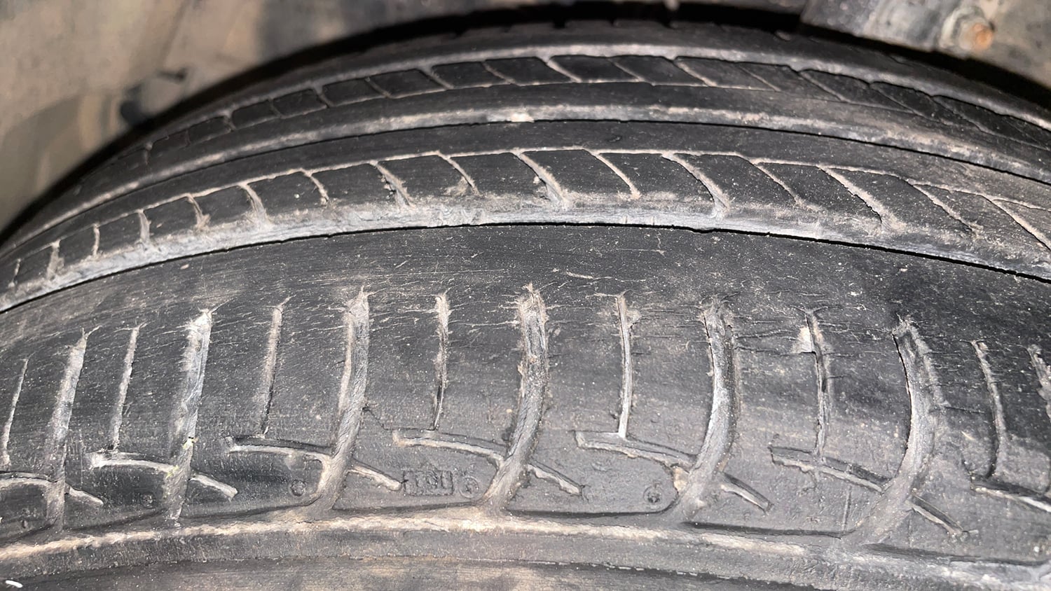 Used 2017 Maruti Suzuki Ciaz VXi Petrol Manual tyres LEFT FRONT TYRE TREAD VIEW