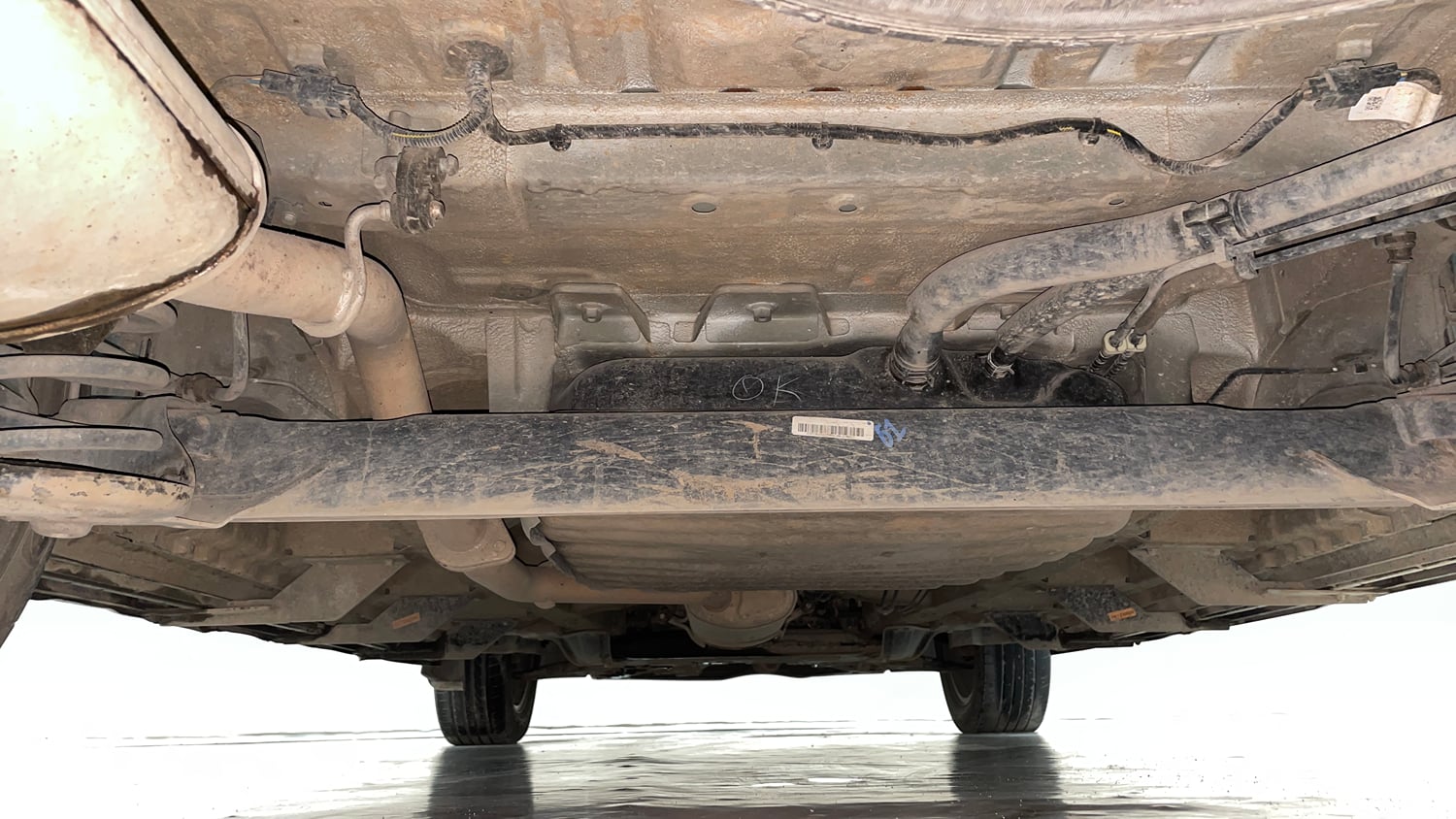 Used 2020 MG Motors Hector Sharp 1.5 DCT Petrol Petrol Automatic extra REAR UNDERBODY VIEW (TAKEN FROM REAR)