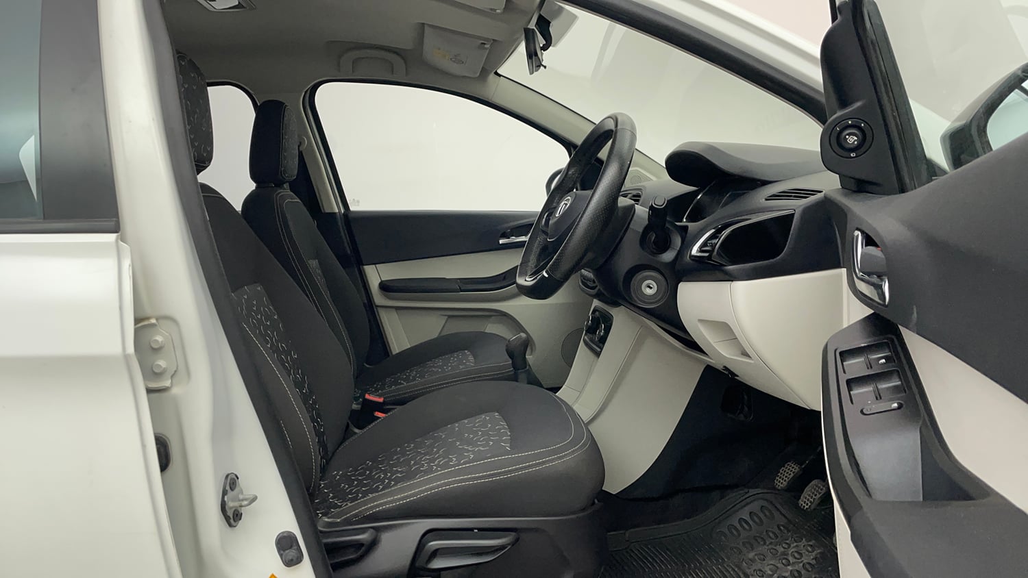 Used 2023 Tata Tiago XZ Plus Petrol Manual interior RIGHT SIDE FRONT DOOR CABIN VIEW