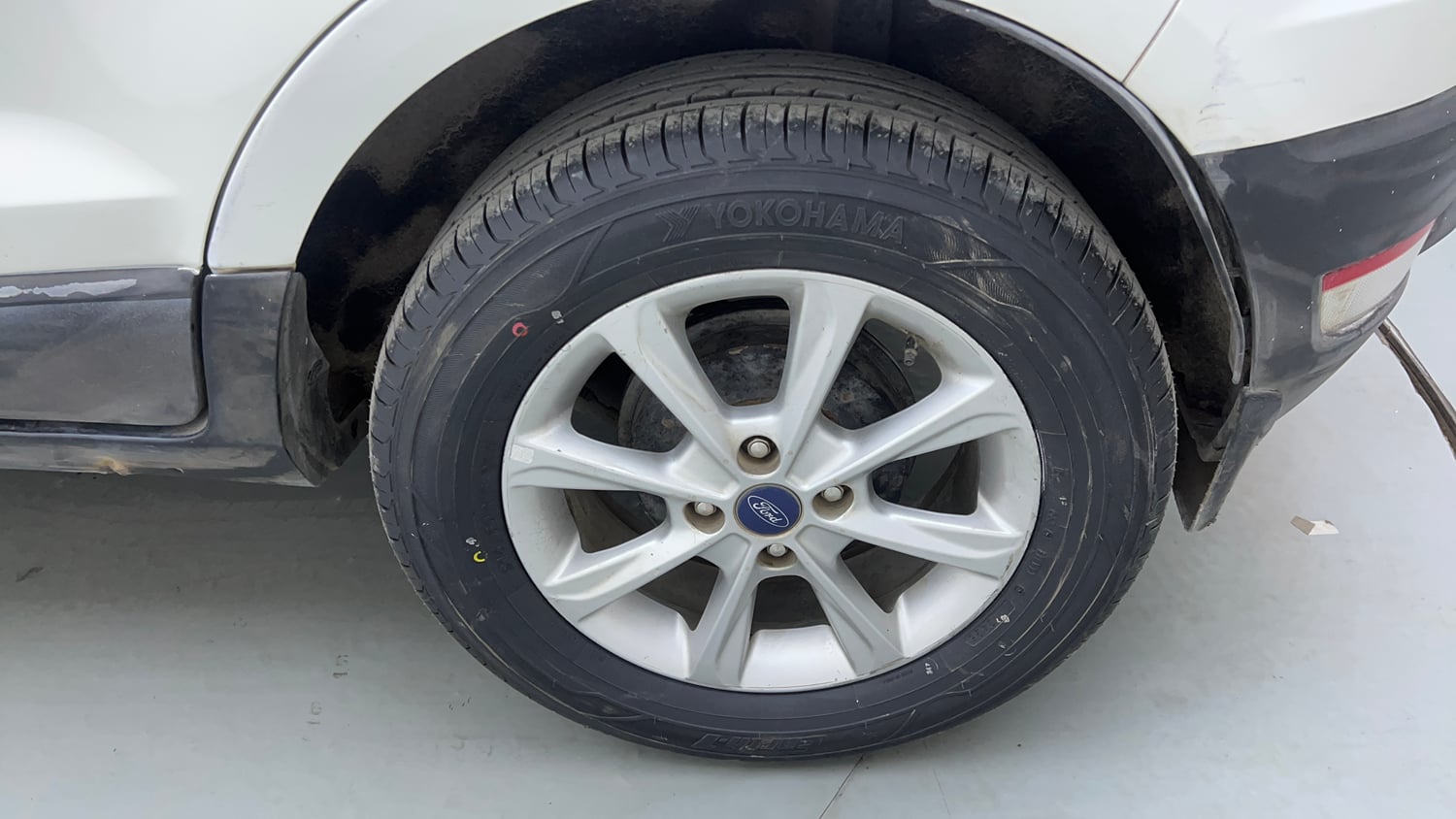 Used 2019 Ford EcoSport Titanium 1.5L TDCi Diesel Manual tyres LEFT REAR TYRE RIM VIEW