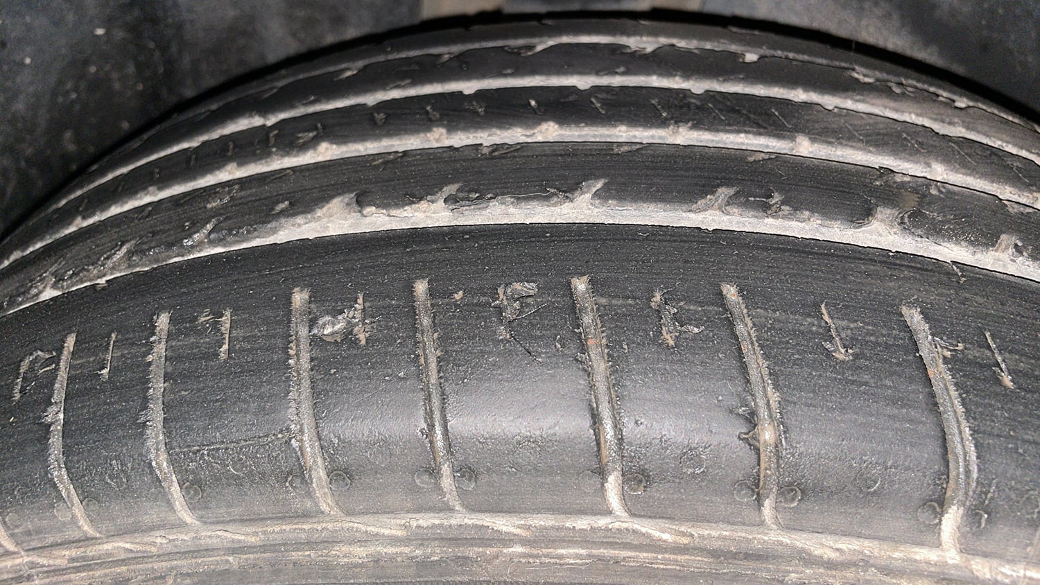 Used 2020 MG Motors Hector Sharp 1.5 DCT Petrol Petrol Automatic tyres RIGHT REAR TYRE TREAD VIEW