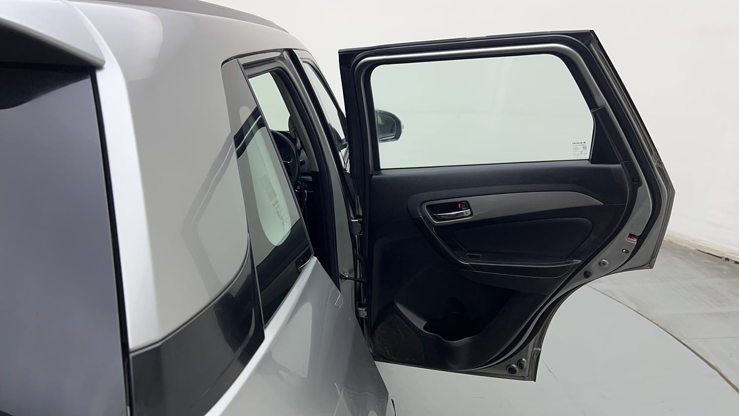 Used 2018 maruti-suzuki Vitara Brezza ZDi AGS Diesel Automatic interior RIGHT REAR DOOR OPEN VIEW