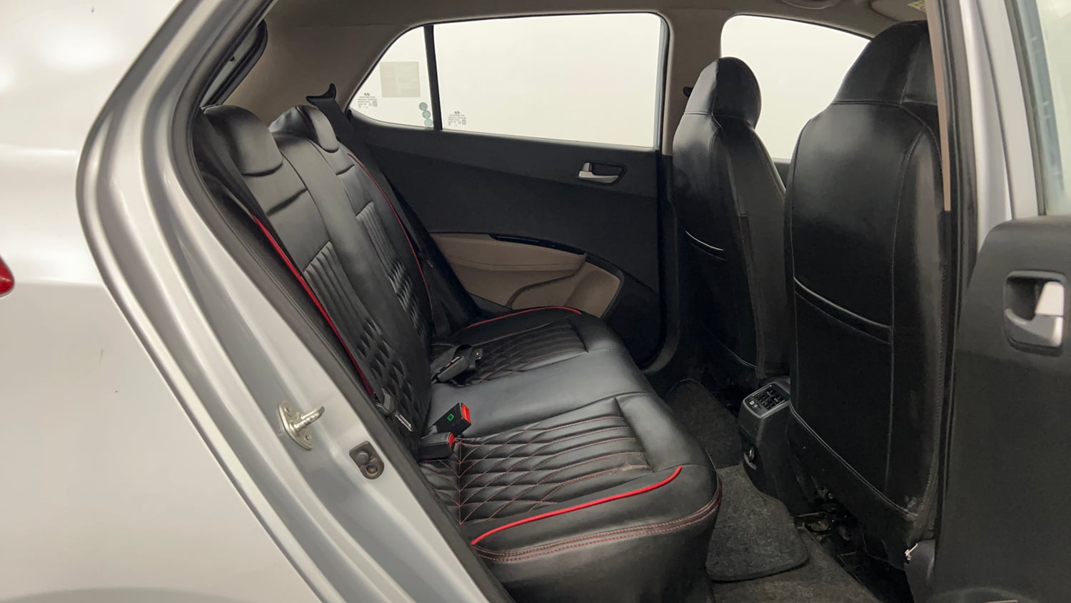 Used 2019 Hyundai Grand i10 Sportz 1.2 Kappa VTVT CNG (Outside Fitted) Cng Manual interior RIGHT SIDE REAR DOOR CABIN VIEW