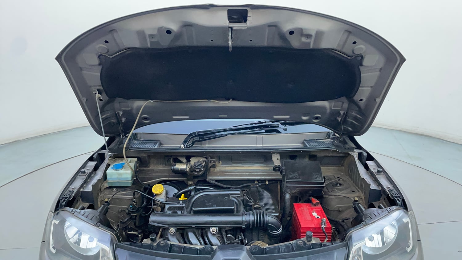 Used 2017 Renault Kwid 1.0 RXT Petrol Manual engine ENGINE & BONNET OPEN FRONT VIEW