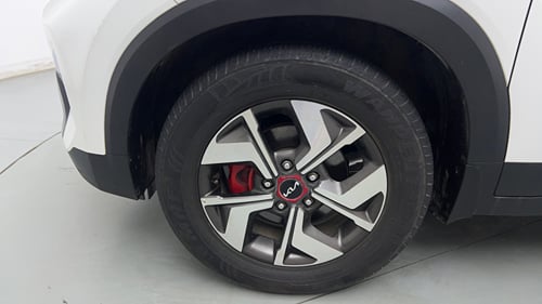 Used 2023 Kia Sonet GTX Plus 1.0 DCT Petrol Automatic tyres LEFT FRONT TYRE RIM VIEW