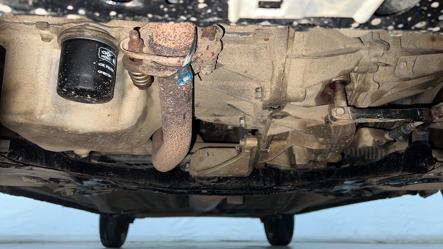 Used 2021 Maruti Suzuki Ignis Sigma 1.2 MT Petrol Manual extra FRONT LEFT UNDERBODY VIEW