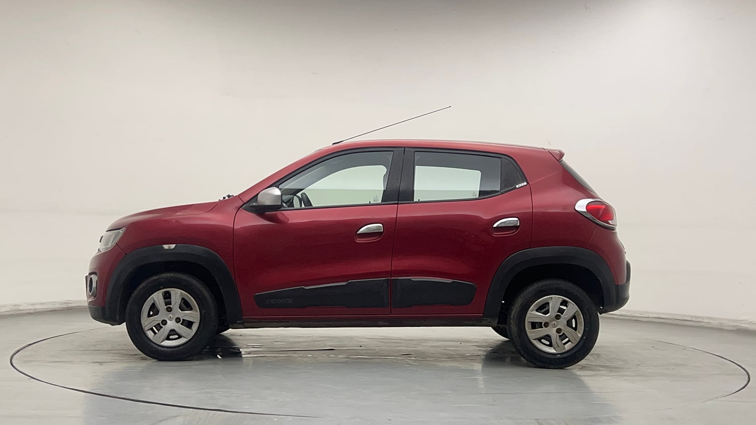 Used 2018 Renault Kwid 1.0 RXT AMT Opt Petrol Automatic exterior LEFT SIDE VIEW
