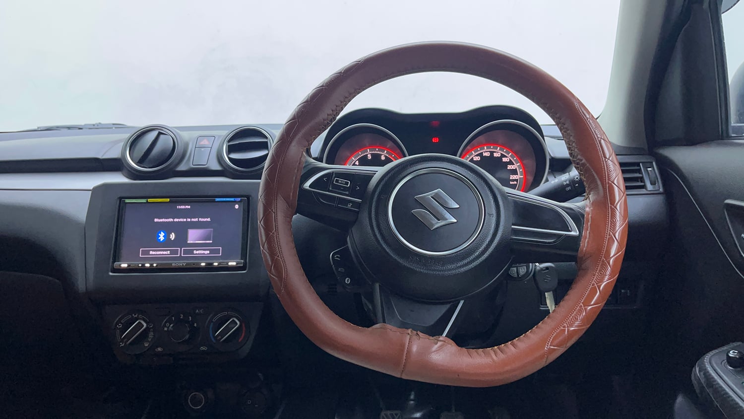 Used 2022 Maruti Suzuki Swift VXi Petrol Manual interior STEERING VIEW