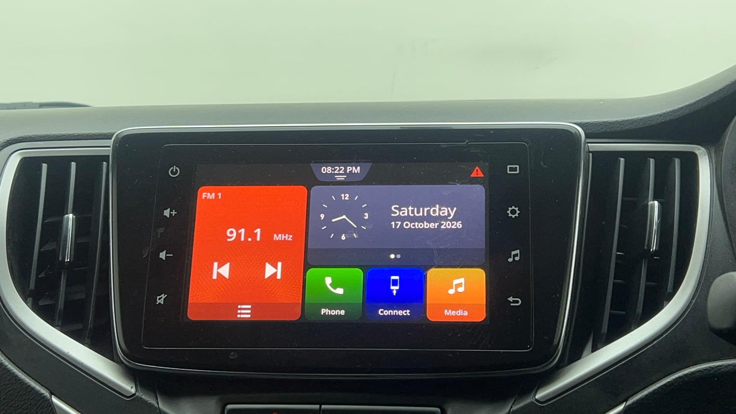 Used 2021 Maruti Suzuki Baleno Zeta Automatic Petrol Automatic top_features Touch screen infotainment system