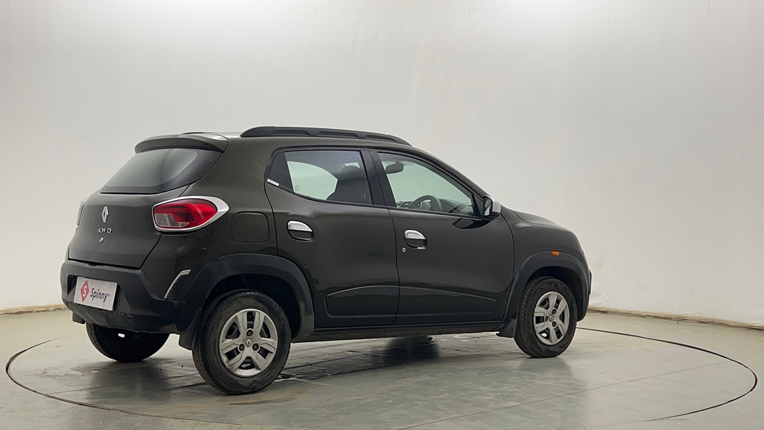 Used 2017 Renault Kwid RXT (O) 1.0 SCE Edition Petrol Manual exterior RIGHT REAR CORNER VIEW