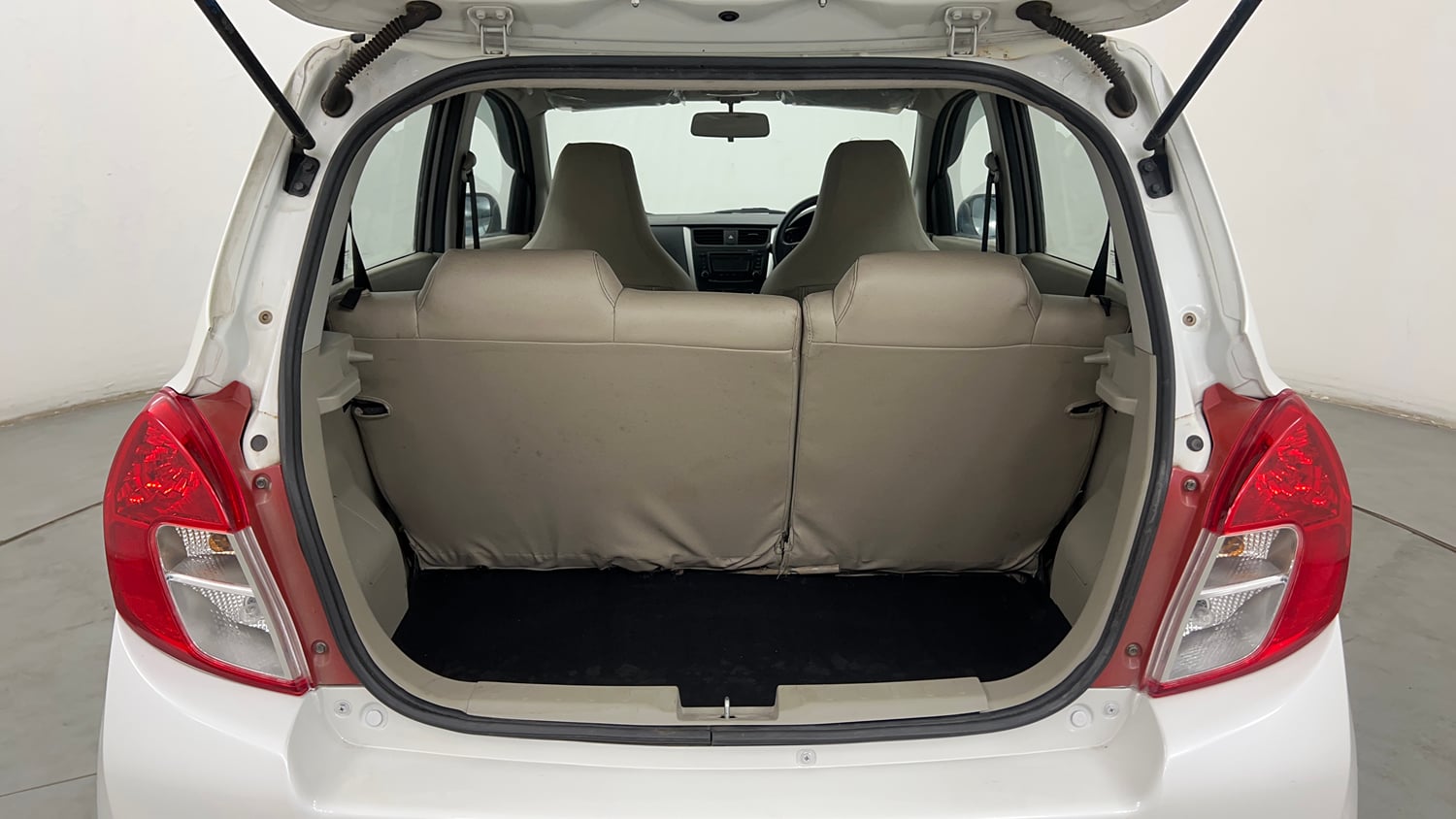 Used 2017 Maruti Suzuki Celerio ZXi AMT Petrol Automatic interior DICKY INSIDE VIEW