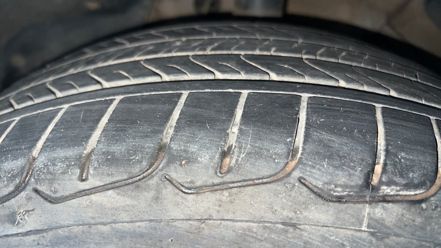 Used 2020 MG Motors Hector Sharp 1.5 DCT Petrol Petrol Automatic tyres LEFT FRONT TYRE TREAD VIEW