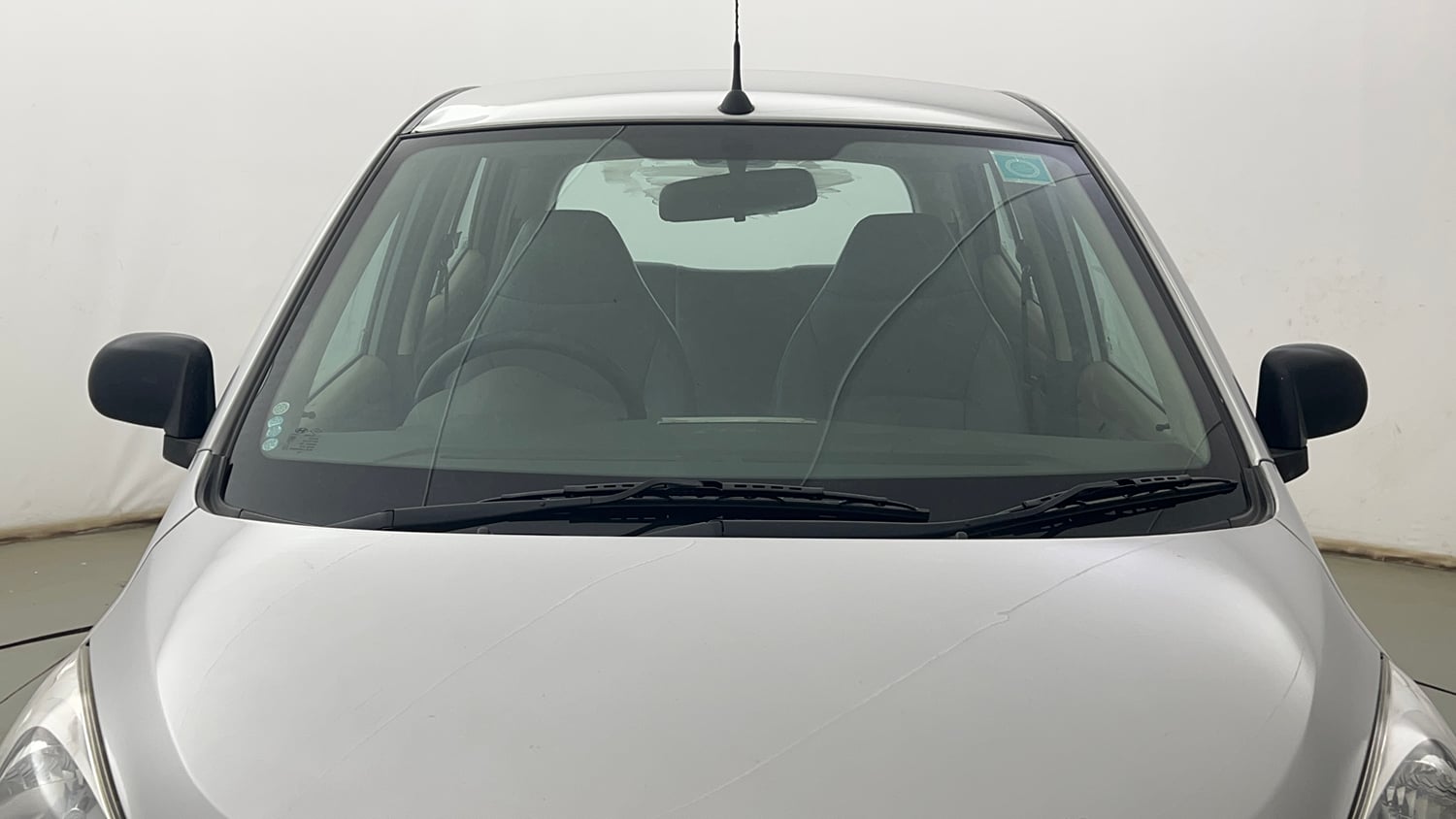 Used 2013 Hyundai i10 Era 1.1 iRDE2 Petrol Manual exterior FRONT WINDSHIELD VIEW