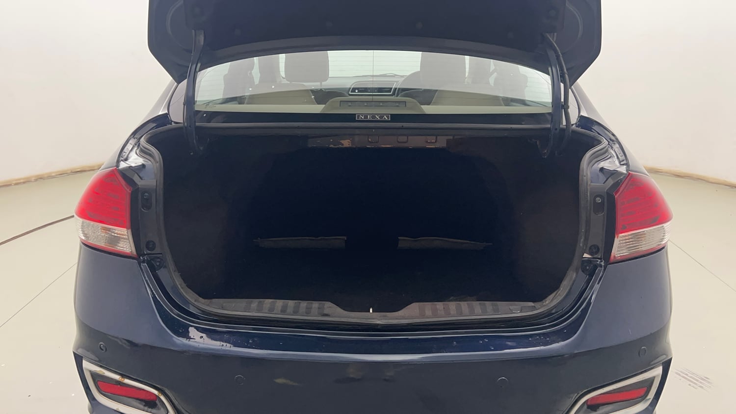 Used 2022 Maruti Suzuki Ciaz Delta 1.5 Petrol Manual interior DICKY INSIDE VIEW