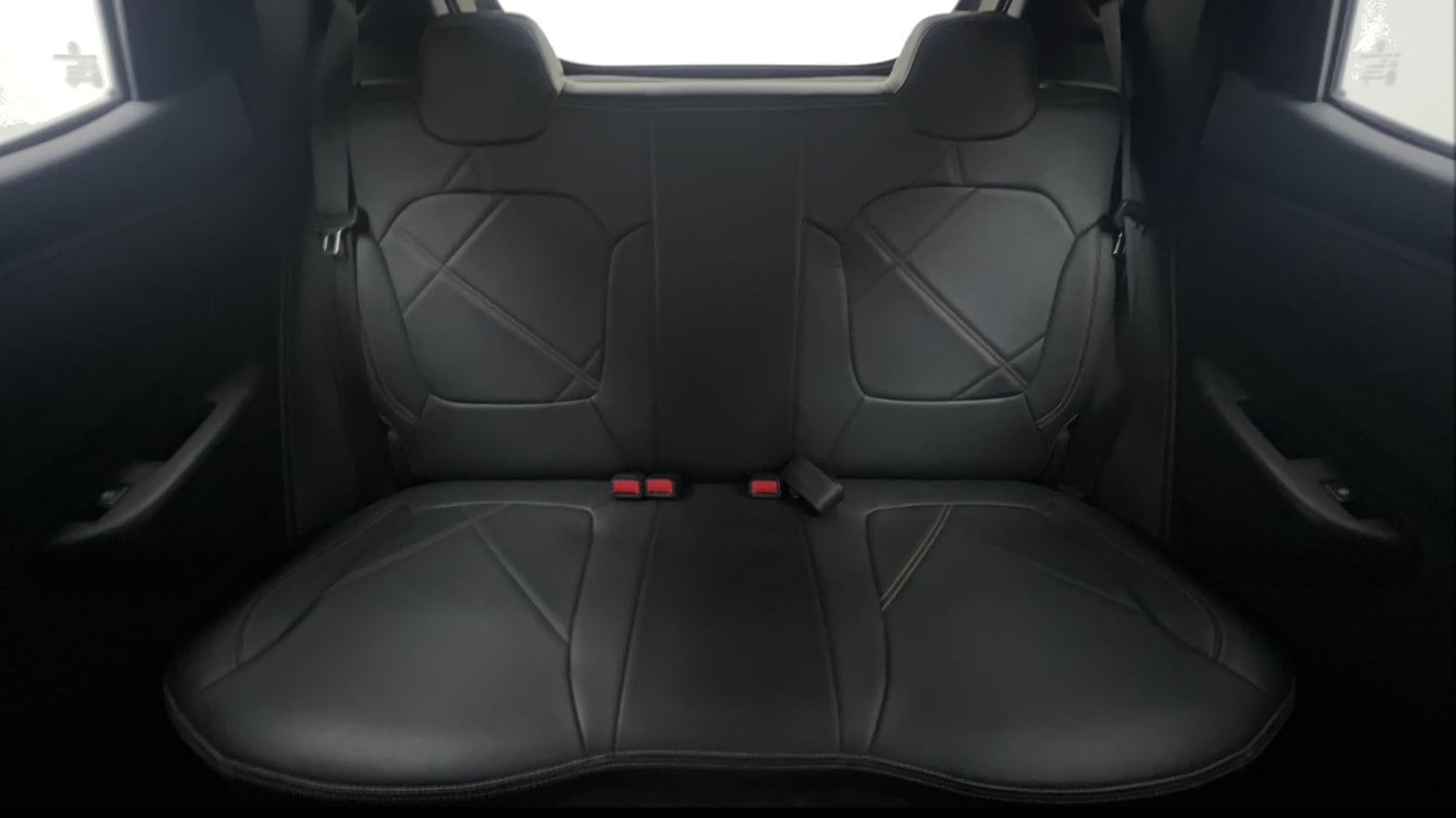 Used 2022 Renault Kwid CLIMBER 1.0 (O) Petrol Manual interior REAR SEAT CONDITION VIEW