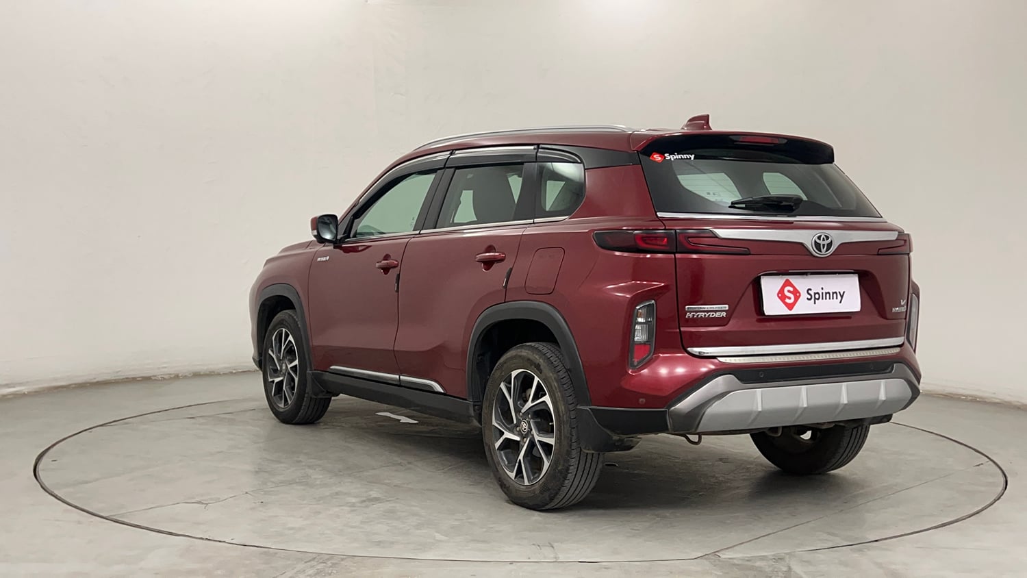 Used 2023 Toyota Urban Cruiser Hyryder V Hybrid Hybrid Automatic exterior LEFT REAR CORNER VIEW