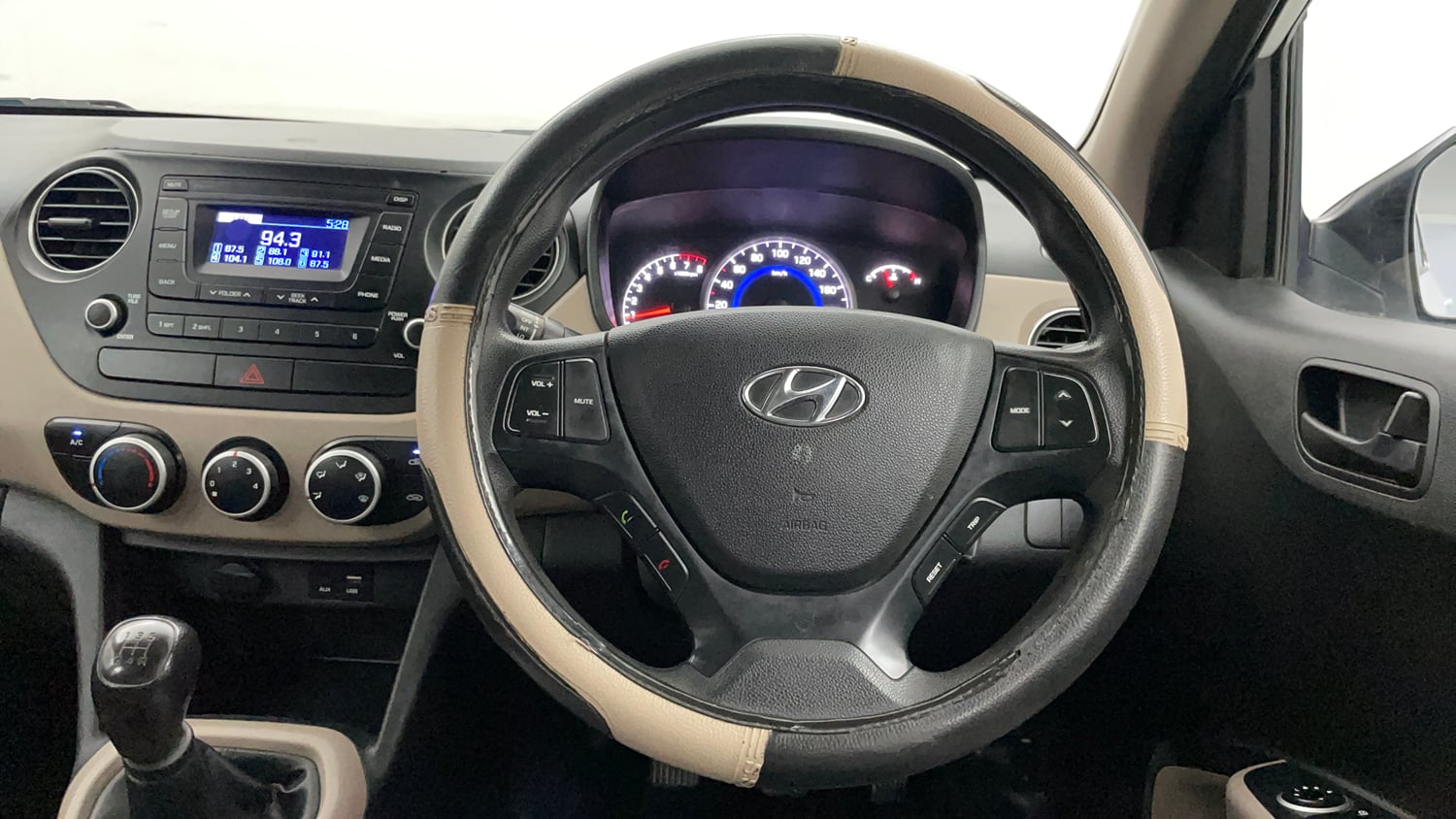 Used 2019 Hyundai Grand i10 Magna 1.2 Kappa VTVT Petrol Manual interior STEERING VIEW