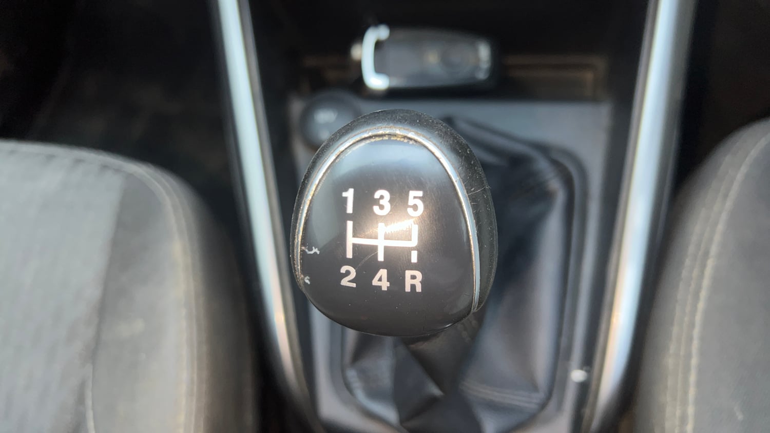 Used 2019 Ford EcoSport Titanium 1.5L TDCi Diesel Manual interior GEAR  KNOB VIEW