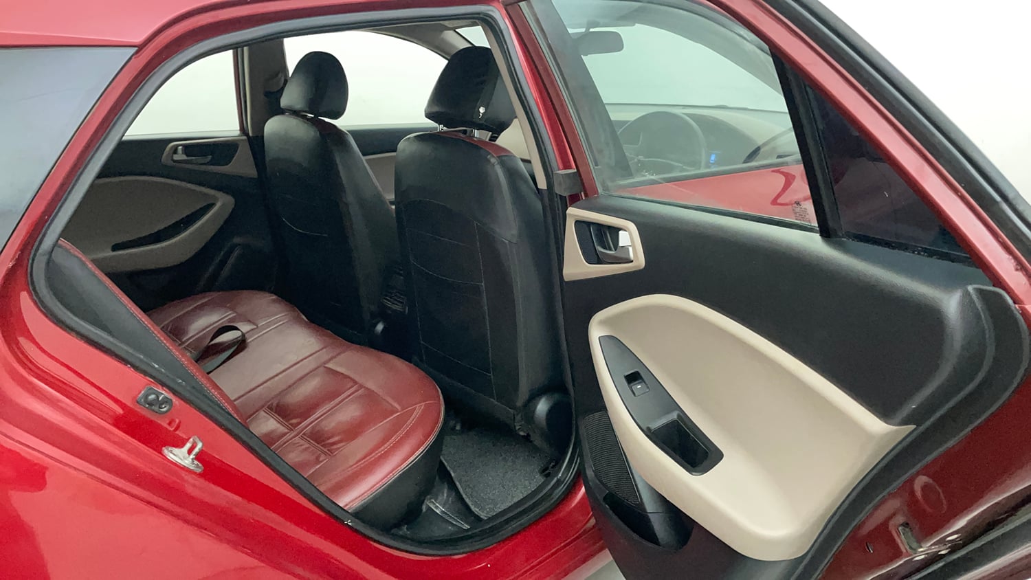 Used 2020 Hyundai Elite i20 Asta 1.2 (O) Petrol Manual interior RIGHT SIDE REAR DOOR CABIN VIEW