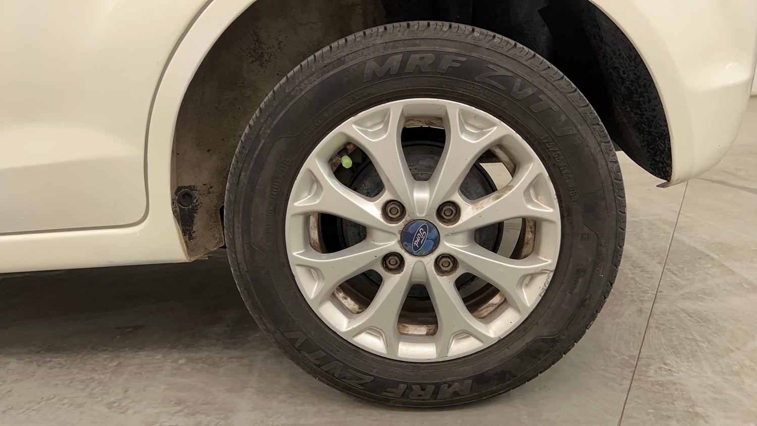 Used 2014 Ford Figo Duratec Petrol Titanium 1.2 Petrol Manual tyres LEFT REAR TYRE RIM VIEW