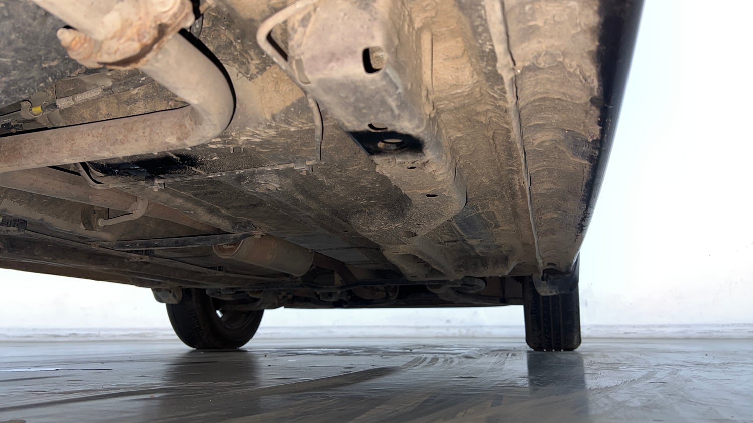Used 2021 Tata Tigor XZA Plus Petrol Automatic extra REAR RIGHT UNDERBODY VIEW