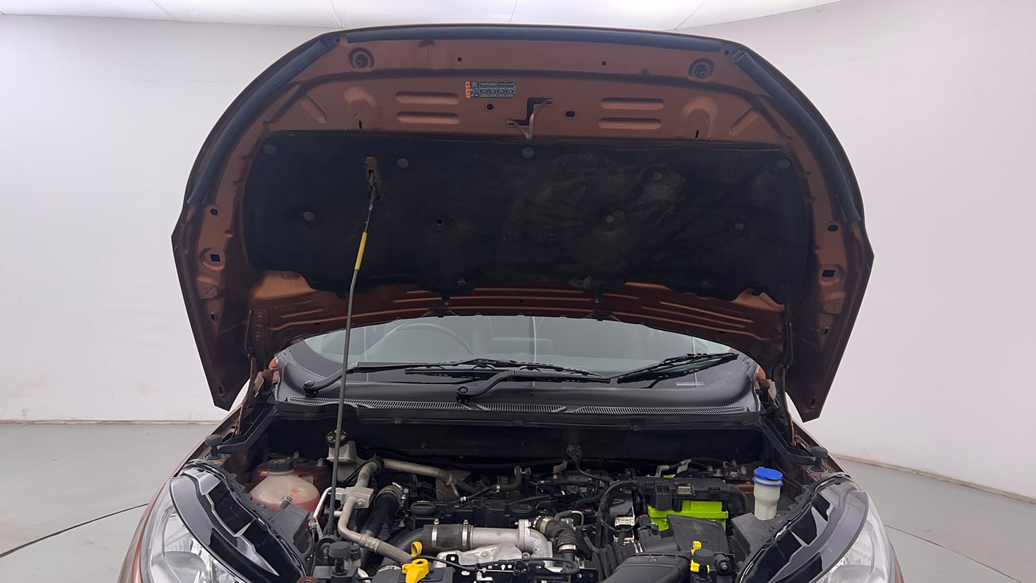 Used 2018 Ford EcoSport Trend + 1.5L TDCi Diesel Manual engine ENGINE & BONNET OPEN FRONT VIEW