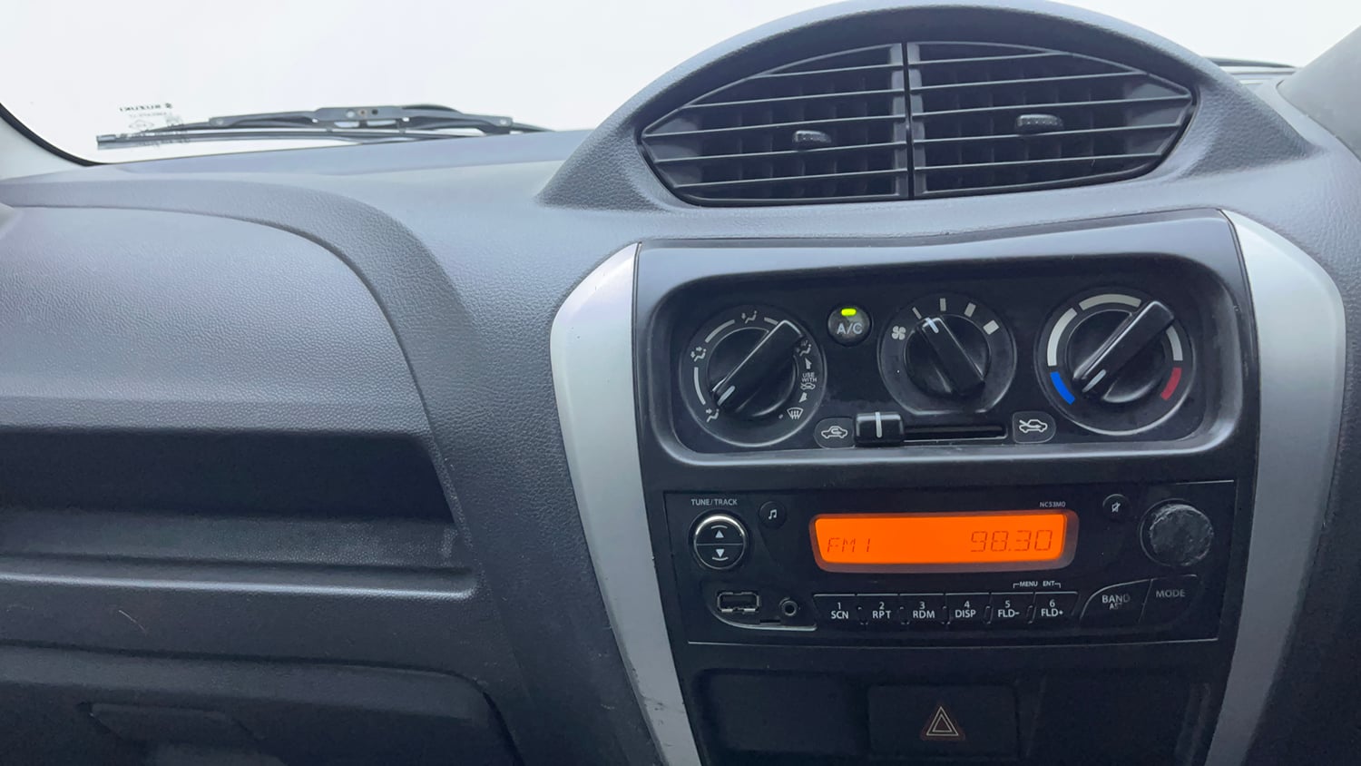 Used 2019 Maruti Suzuki Alto 800 VXi (O) Petrol Manual interior MUSIC SYSTEM & AC CONTROL VIEW