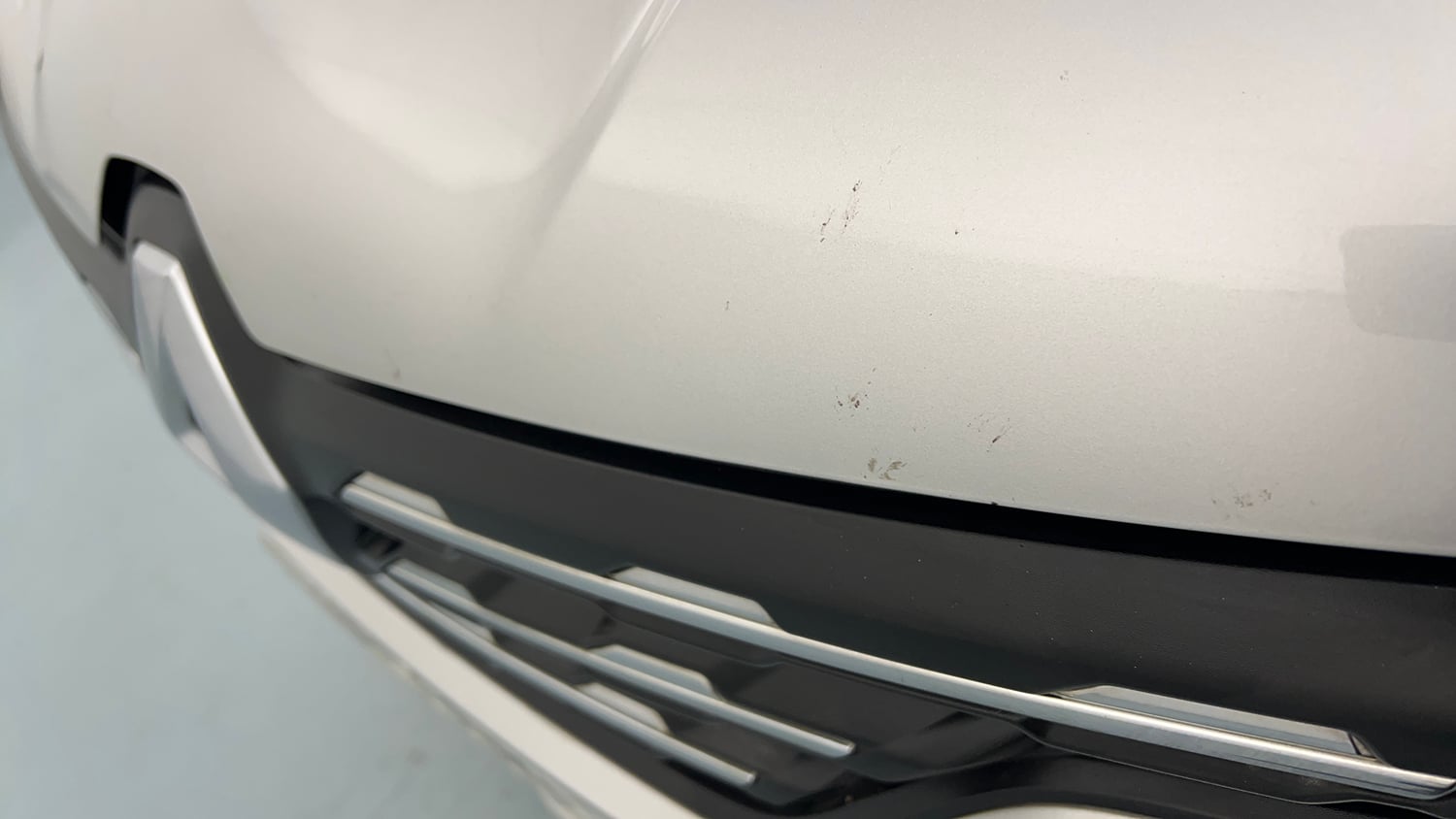 Used 2020 Renault Triber RXZ Petrol Manual dents MINOR SCRATCH