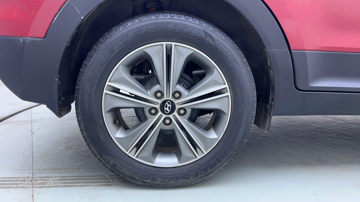Used 2017 Hyundai Creta 1.6 SX Plus AT Petrol Petrol Automatic tyres RIGHT REAR TYRE RIM VIEW