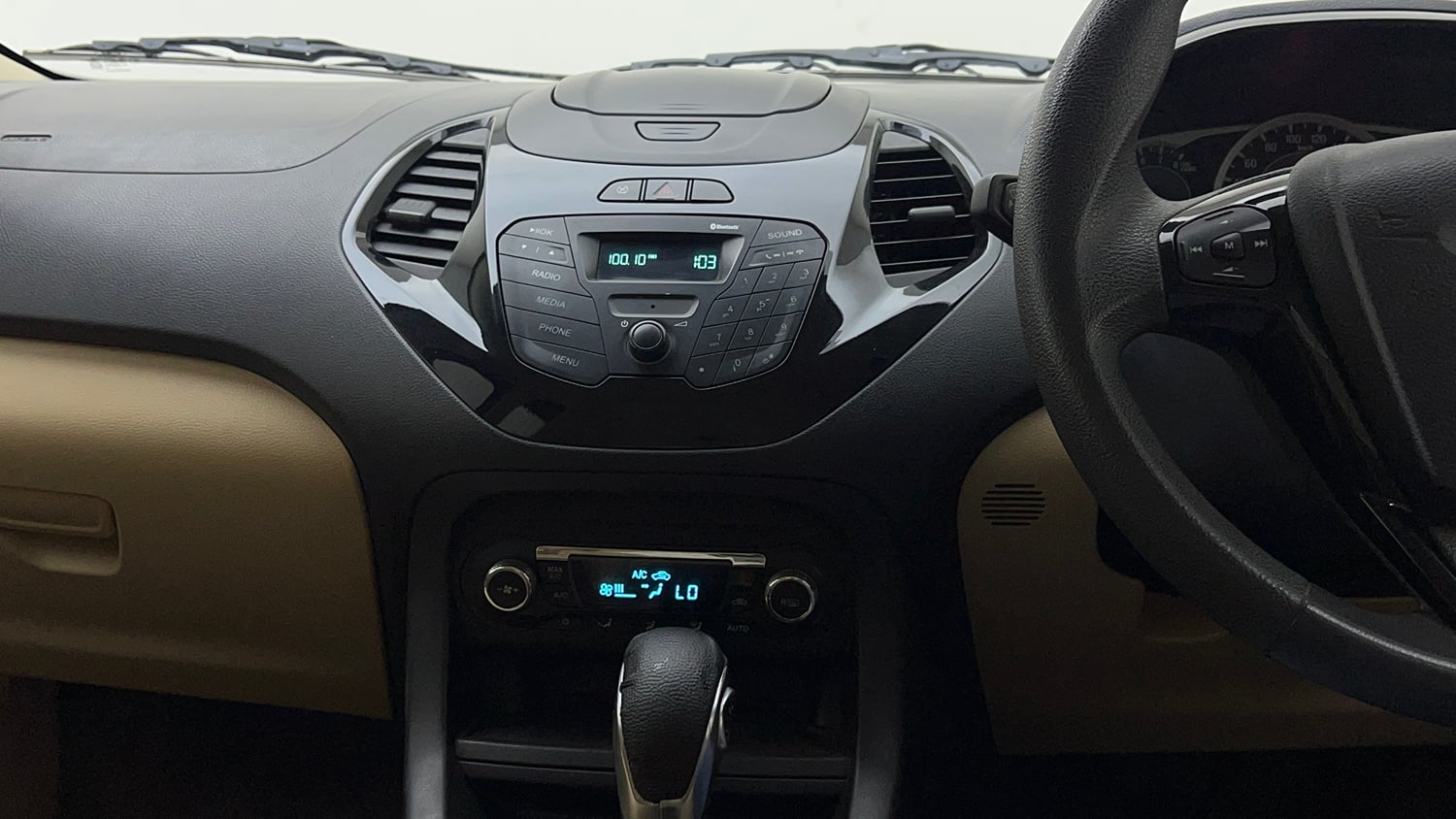 Used 2015 Ford Figo Aspire Titanium 1.5 Ti-VCT AT Petrol Automatic interior MUSIC SYSTEM & AC CONTROL VIEW