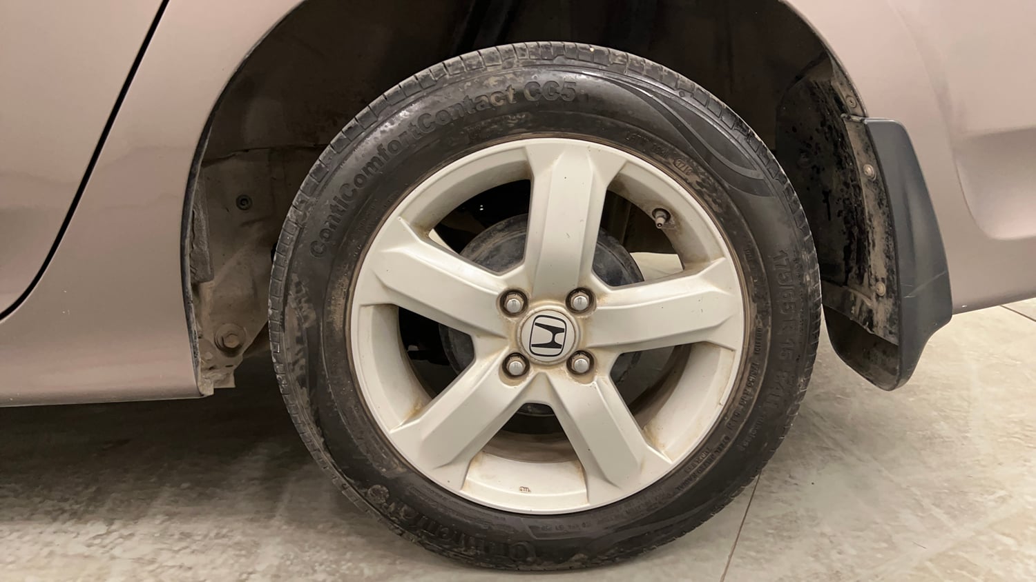 Used 2012 Honda City 1.5 S MT Petrol Manual tyres LEFT REAR TYRE RIM VIEW