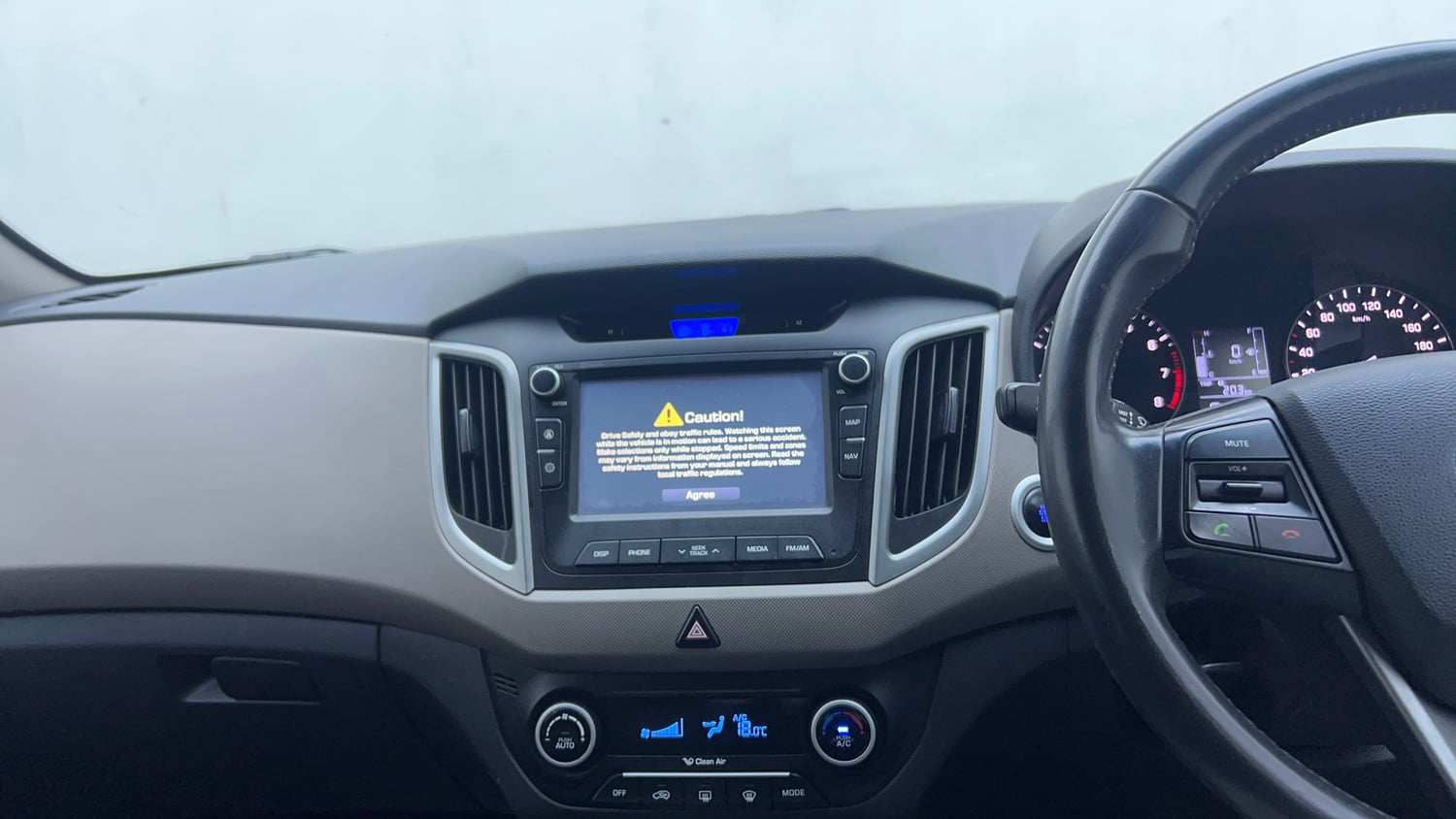 Used 2017 Hyundai Creta 1.6 SX Plus AT Petrol Petrol Automatic interior MUSIC SYSTEM & AC CONTROL VIEW
