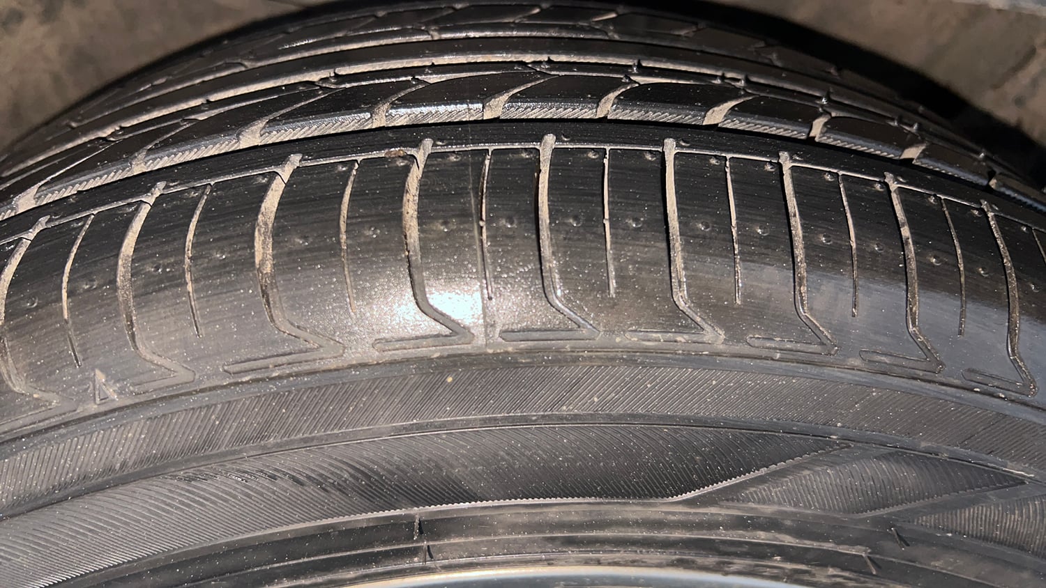 Used 2020 kia Seltos HTX IVT 1.5 Petrol Automatic tyres RIGHT FRONT TYRE TREAD VIEW