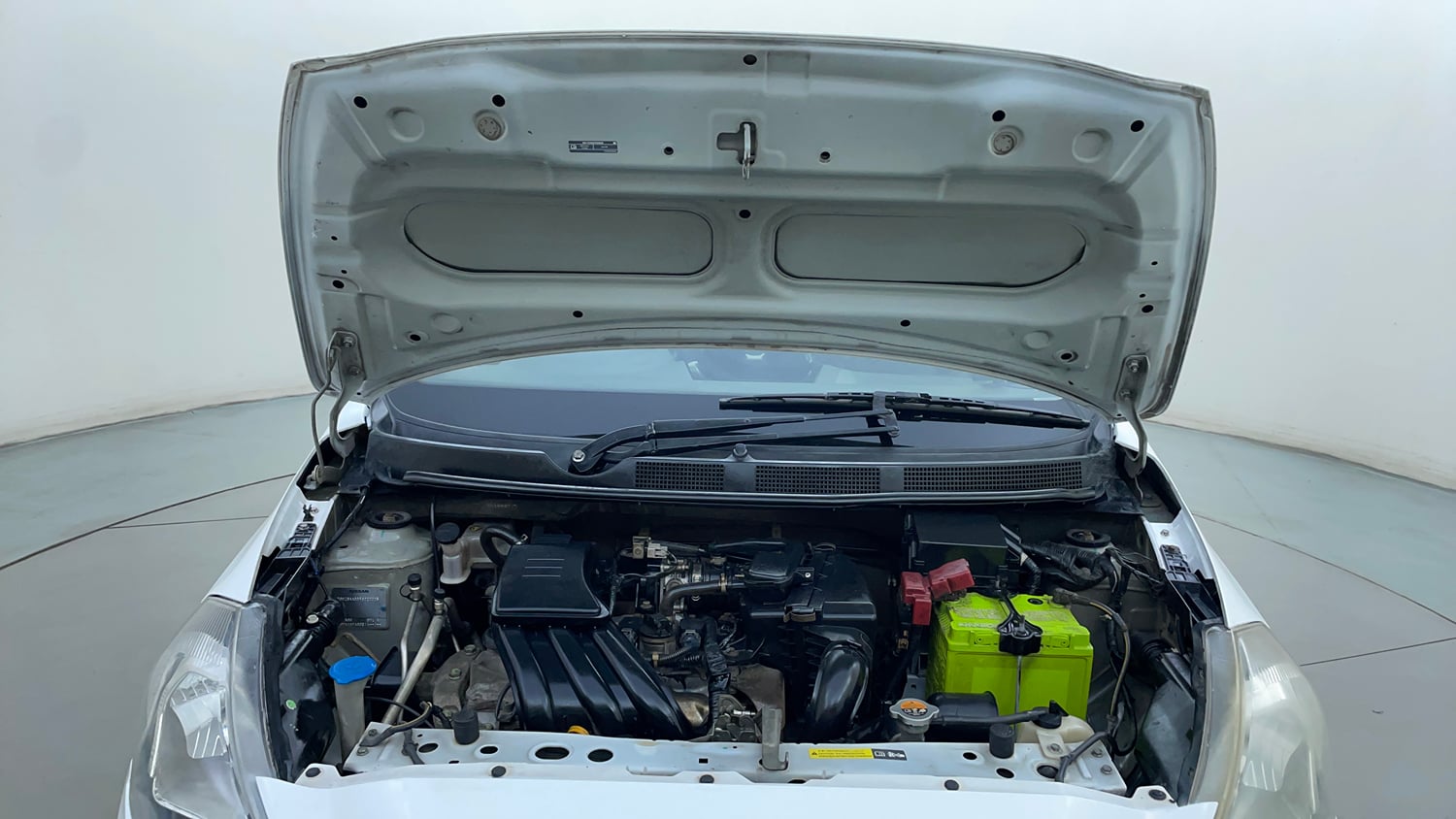 Used 2016 Datsun GO T Petrol Manual engine ENGINE & BONNET OPEN FRONT VIEW