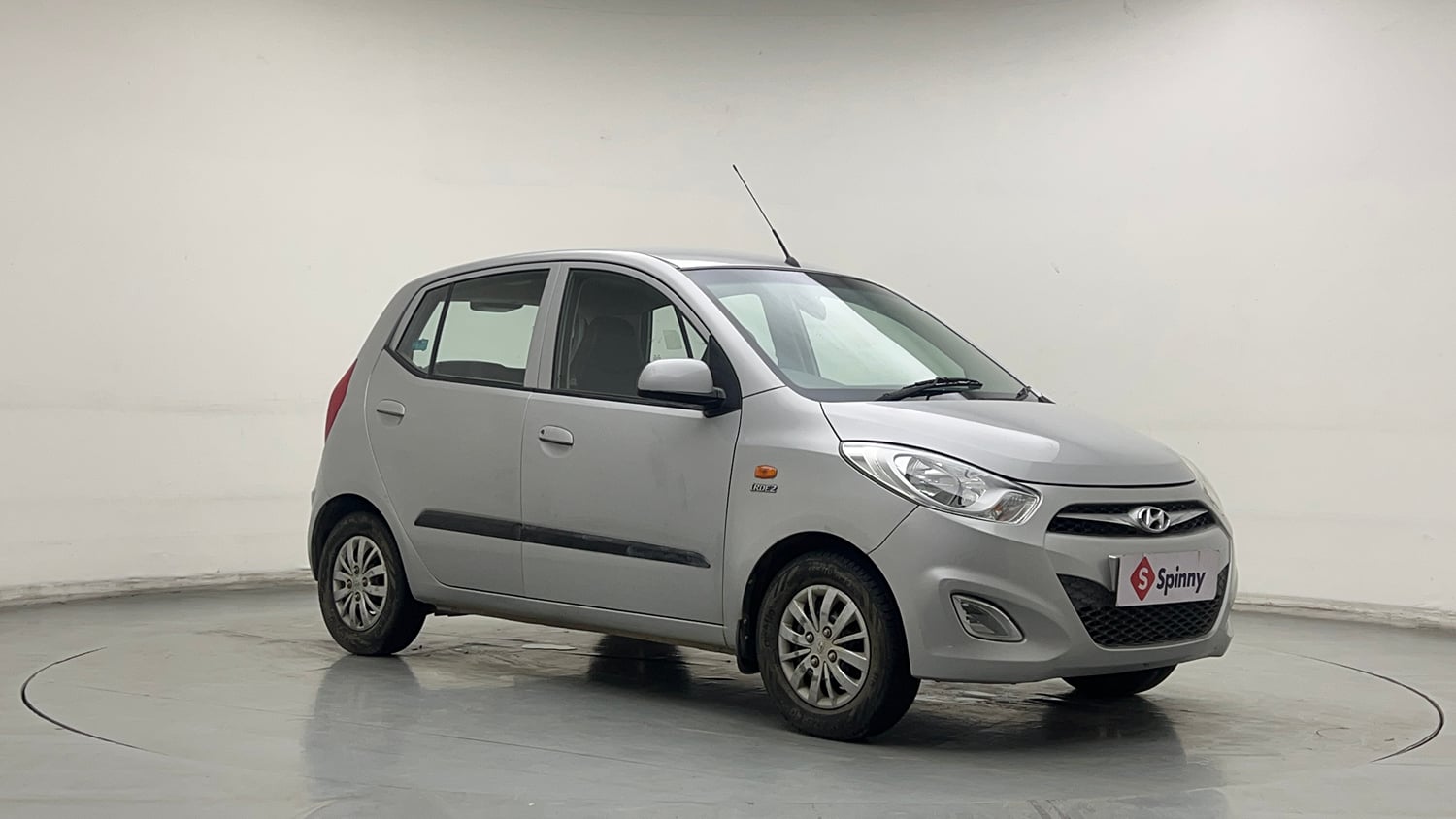 Used 2014 Hyundai i10 Sportz 1.1 iRDE2 Petrol Manual exterior RIGHT FRONT CORNER VIEW