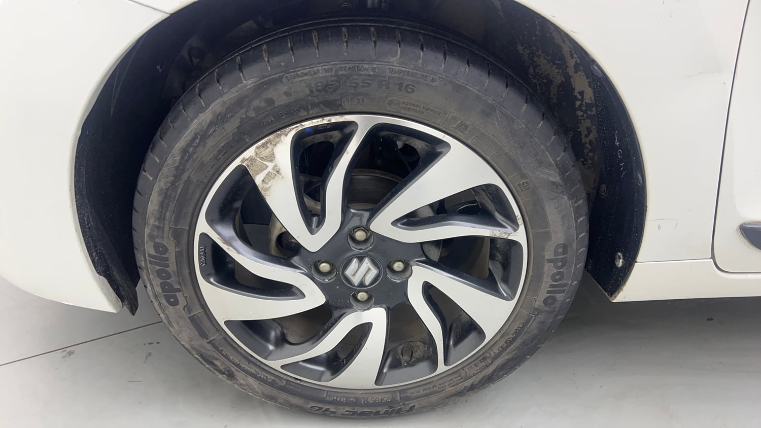 Used 2021 Maruti Suzuki Baleno Zeta Automatic Petrol Automatic tyres LEFT FRONT TYRE RIM VIEW