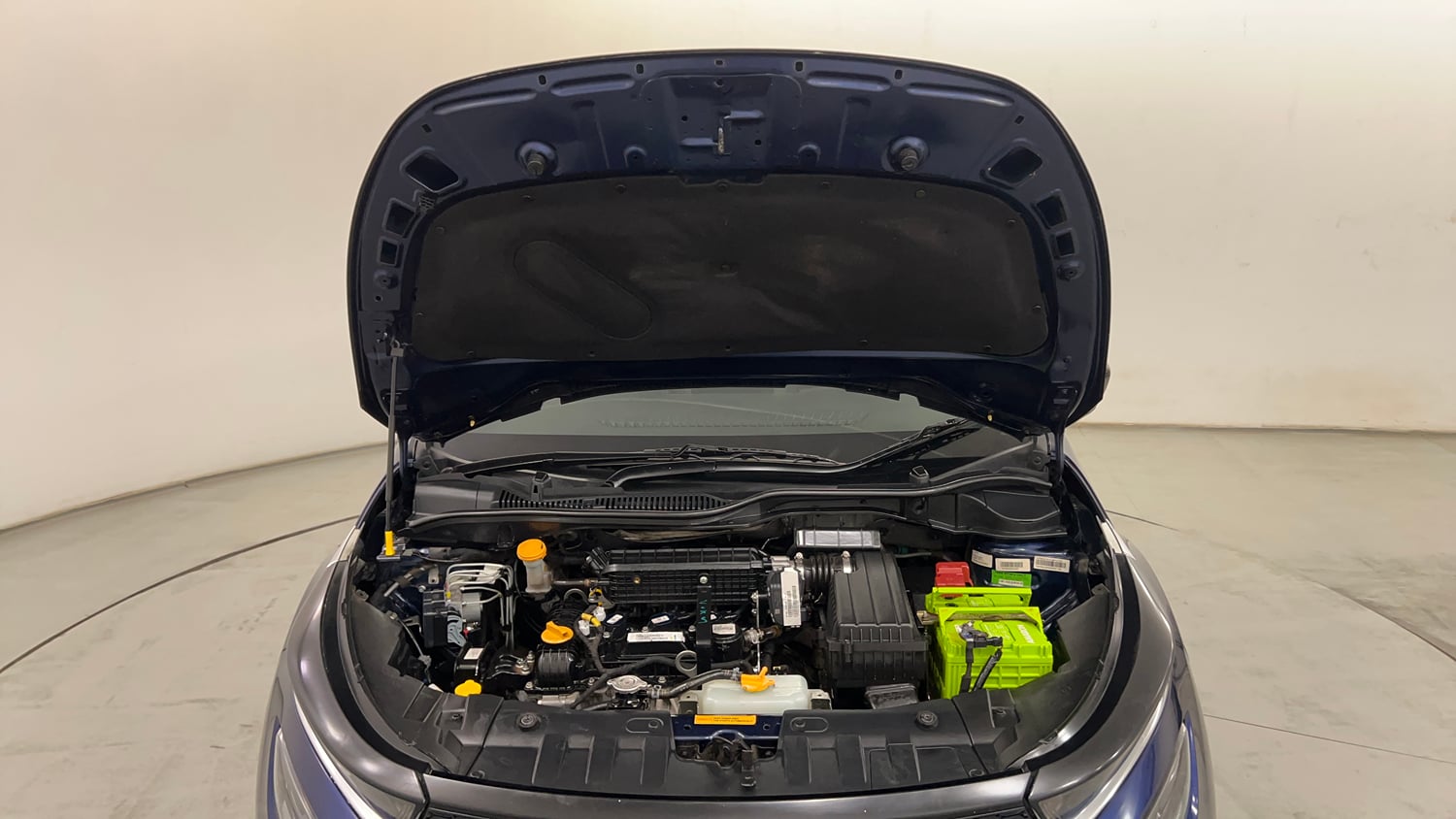 Used 2023 Tata Altroz XZ Petrol Petrol Manual engine ENGINE & BONNET OPEN FRONT VIEW