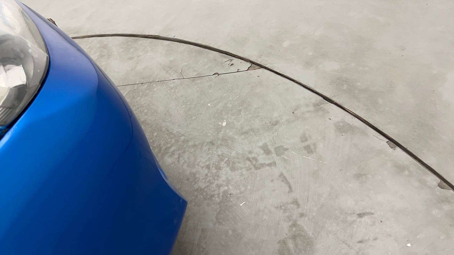 Used 2015 Toyota Etios Liva V Petrol Manual dents MINOR SCRATCH