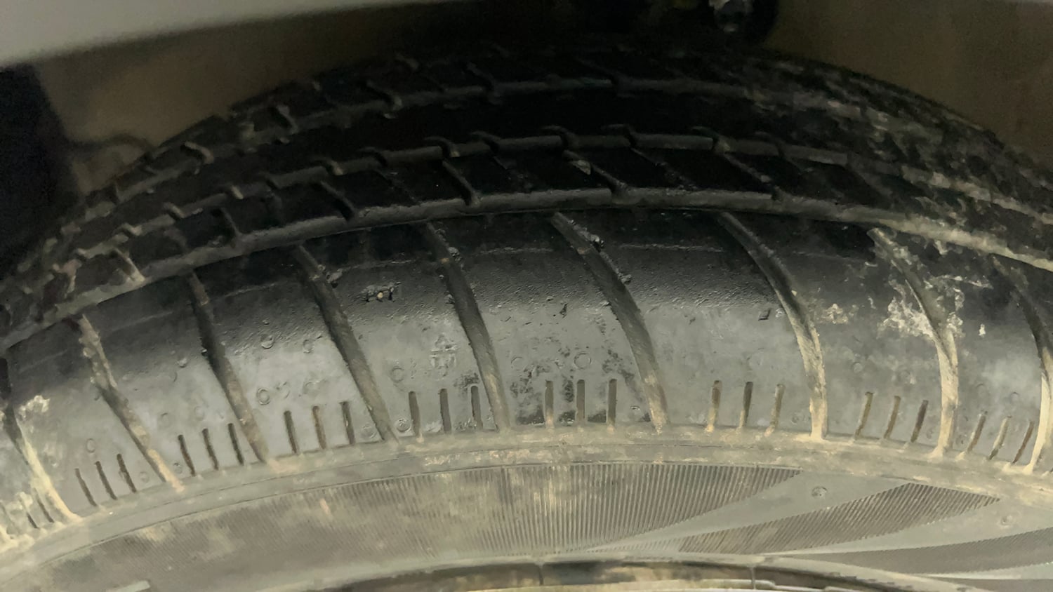 Used 2021 Maruti Suzuki Celerio X Zxi Petrol Manual tyres LEFT FRONT TYRE TREAD VIEW