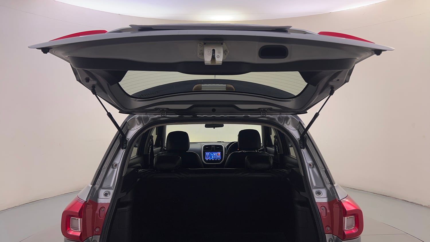 Used 2022 maruti-suzuki Vitara Brezza VXi Petrol Manual interior DICKY DOOR OPEN VIEW