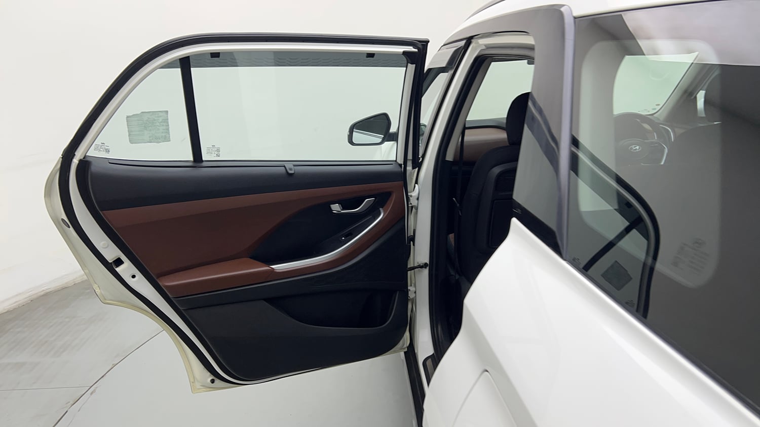 Used 2022 Hyundai Alcazar Prestige Exe (O) 7 STR 1.5 Diesel AT Diesel Automatic interior LEFT REAR DOOR OPEN VIEW