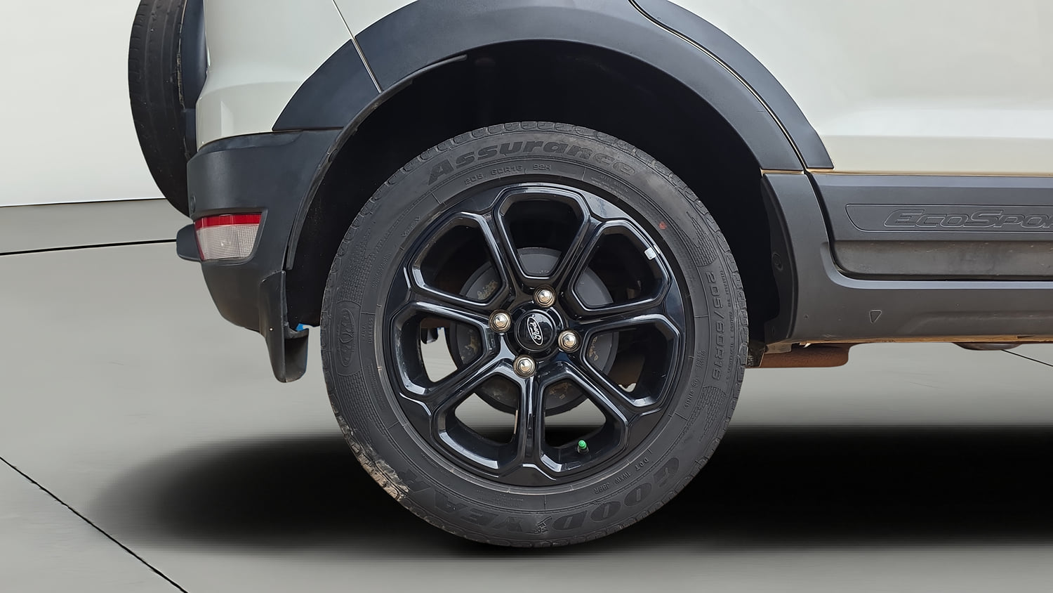 Used 2019 Ford EcoSport Thunder Edition Petrol Petrol Manual tyres RIGHT REAR TYRE RIM VIEW