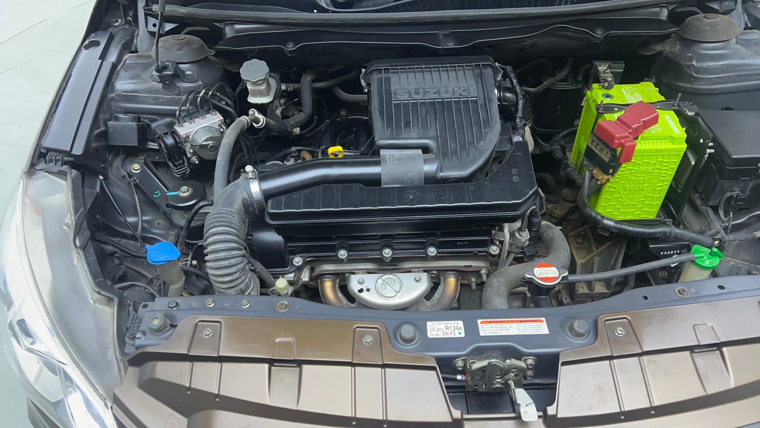 Used 2017 Maruti Suzuki Ciaz Alpha 1.4 MT Petrol Manual engine ENGINE RIGHT SIDE VIEW