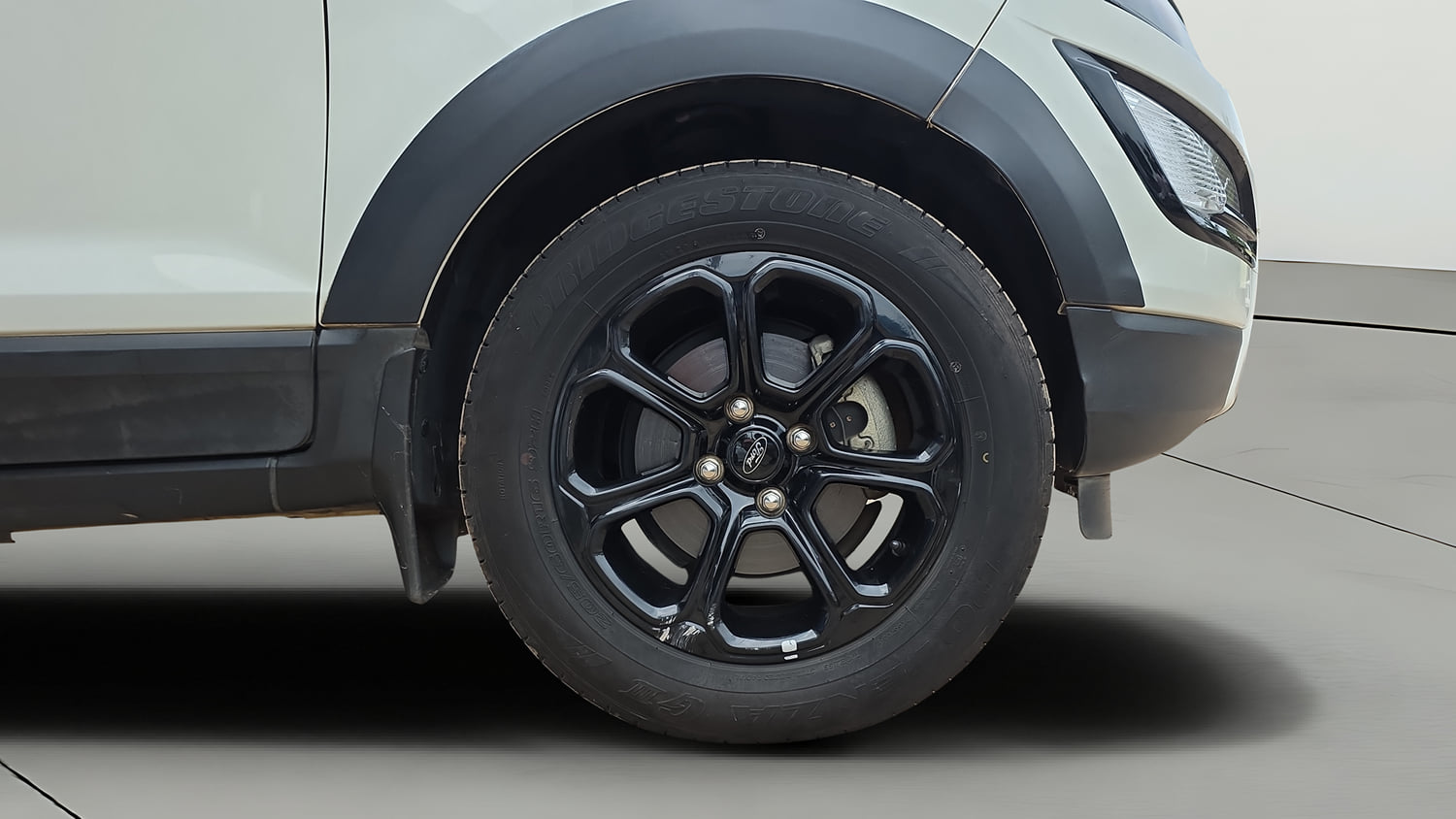 Used 2019 Ford EcoSport Thunder Edition Petrol Petrol Manual tyres RIGHT FRONT TYRE RIM VIEW