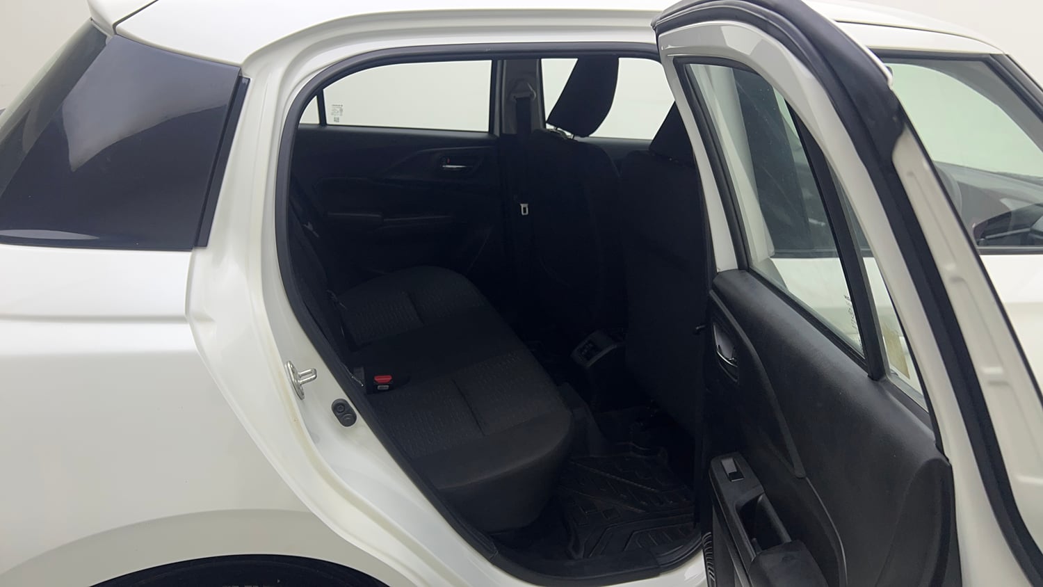 Used 2024 Maruti Suzuki Swift ZXi AMT Petrol Automatic interior RIGHT SIDE REAR DOOR CABIN VIEW