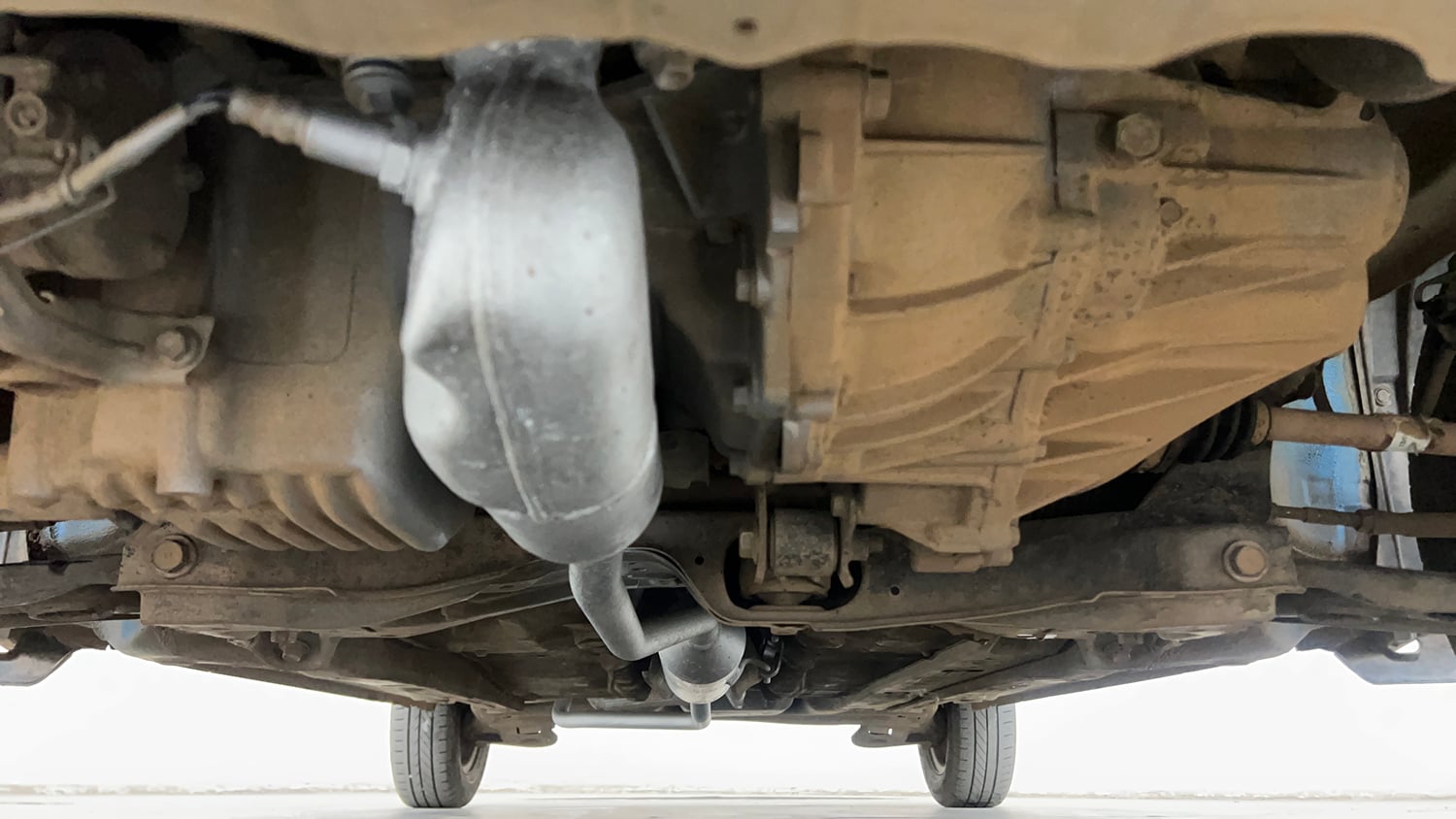Used 2015 Toyota Etios Liva V Petrol Manual extra FRONT LEFT UNDERBODY VIEW