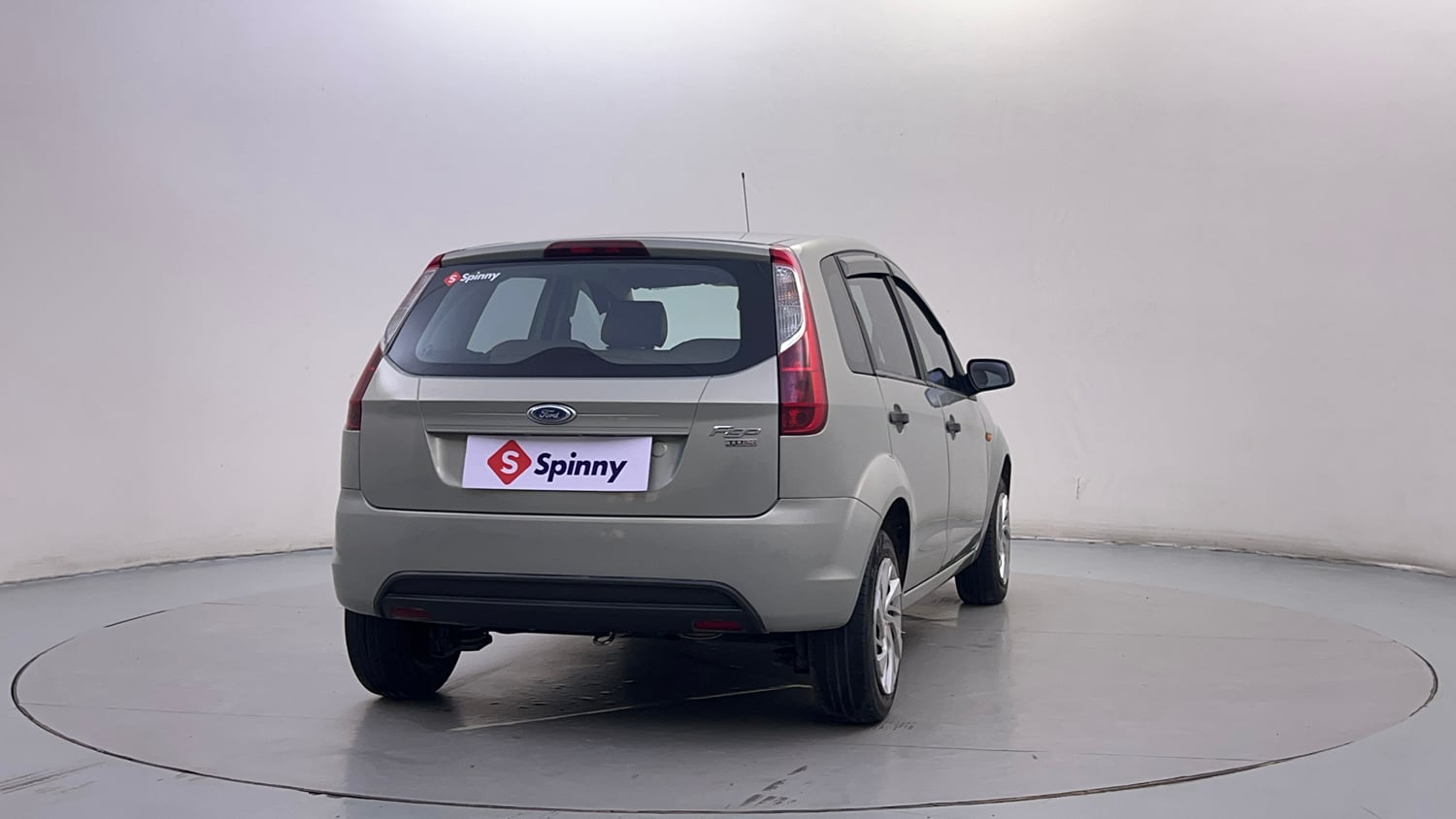 Used 2012 Ford Figo Duratorq Diesel EXI 1.4 Diesel Manual exterior RIGHT REAR CORNER VIEW